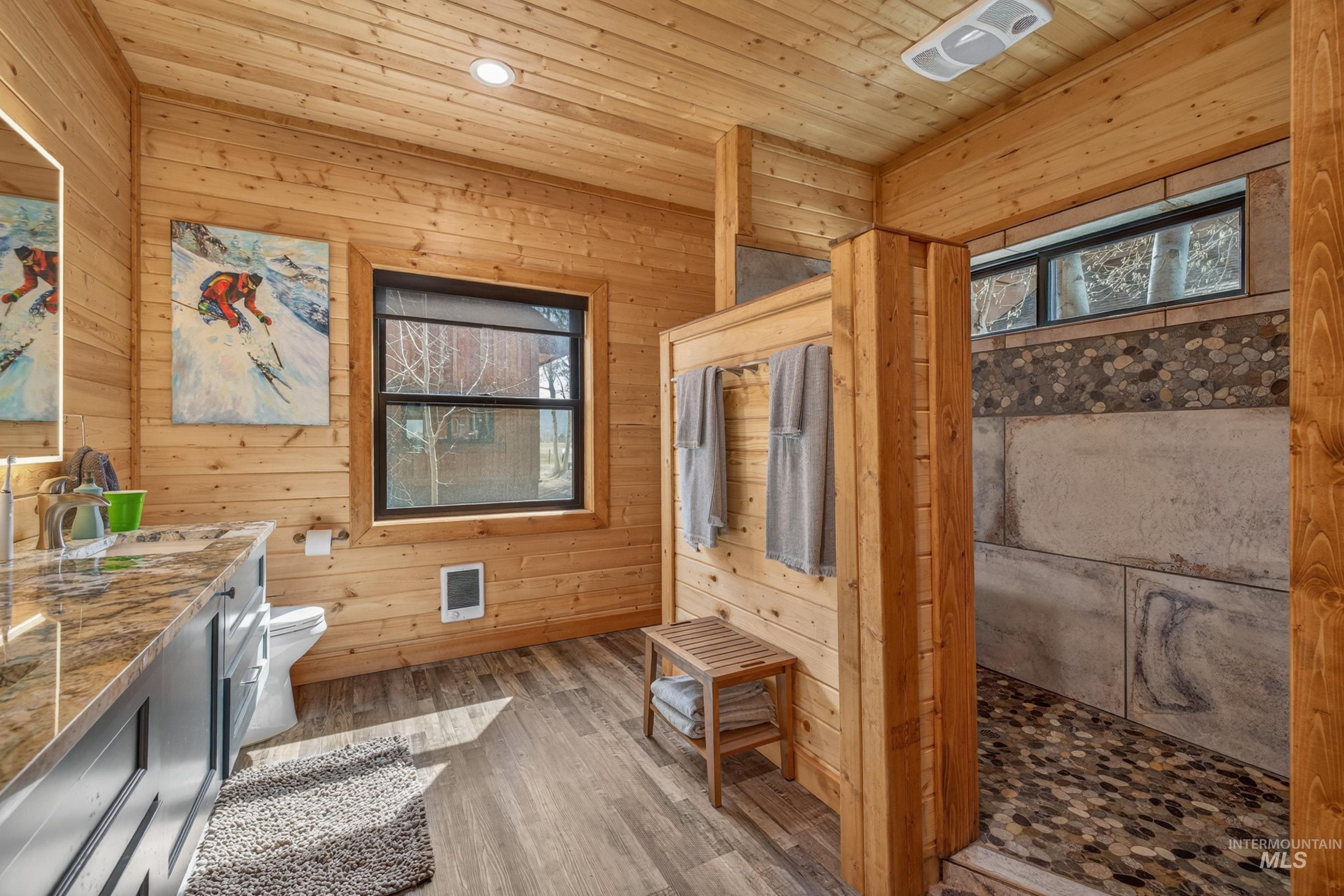 187 Lee Way, Donnelly, Idaho 83615, 3 Bedrooms, 2 Bathrooms, Residential For Sale, Price $3,700,000, 98984735