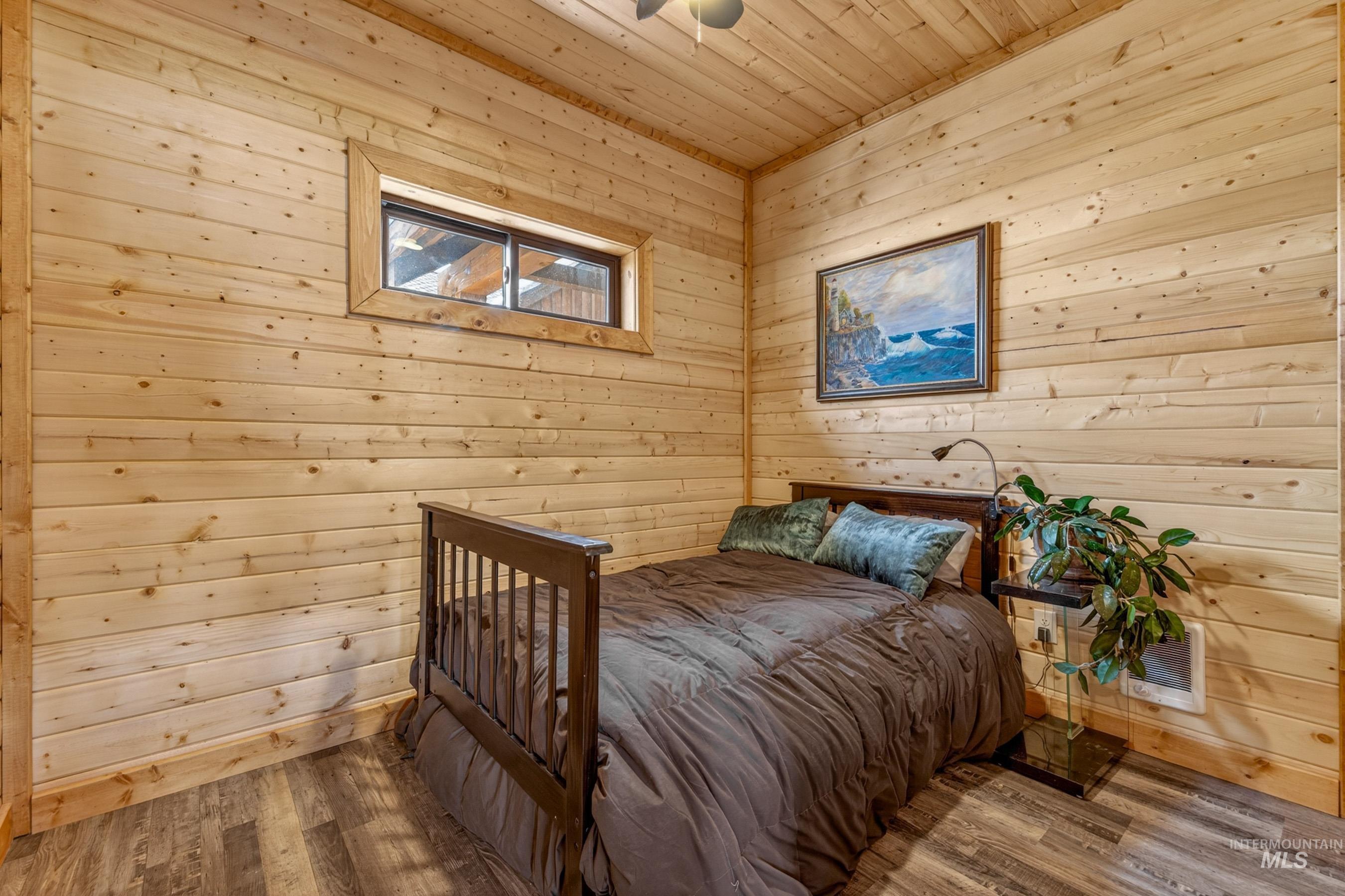 187 Lee Way, Donnelly, Idaho 83615, 3 Bedrooms, 2 Bathrooms, Residential For Sale, Price $3,700,000, 98984735