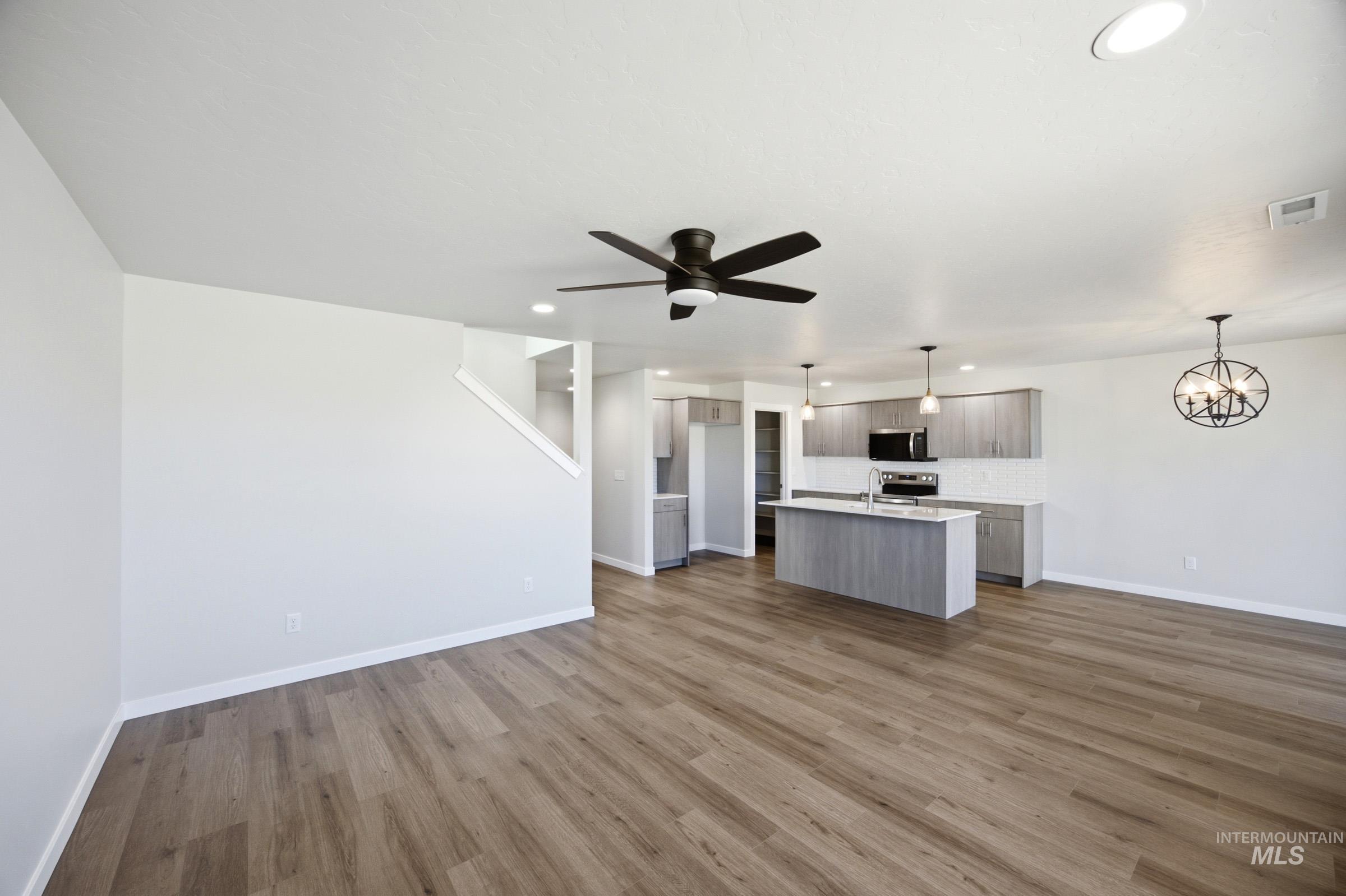 7326 W Trumbull Ct, Eagle, Idaho 83616, 3 Bedrooms, 2.5 Bathrooms, Residential For Sale, Price $519,990,MLS 98984737
