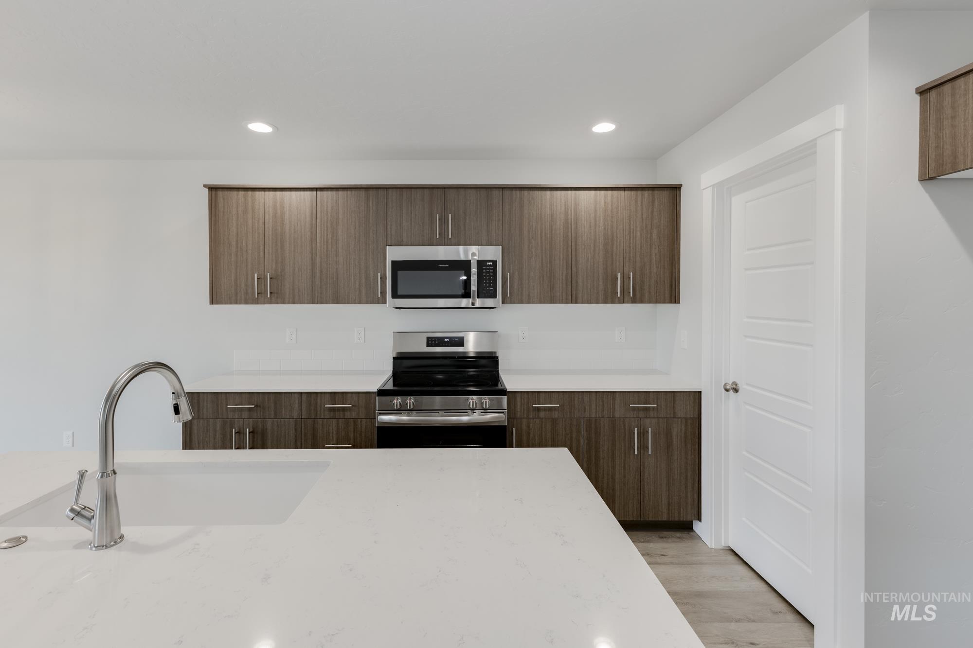 7326 W Trumbull Ct, Eagle, Idaho 83616, 3 Bedrooms, 2.5 Bathrooms, Residential For Sale, Price $529,990,MLS 98984737