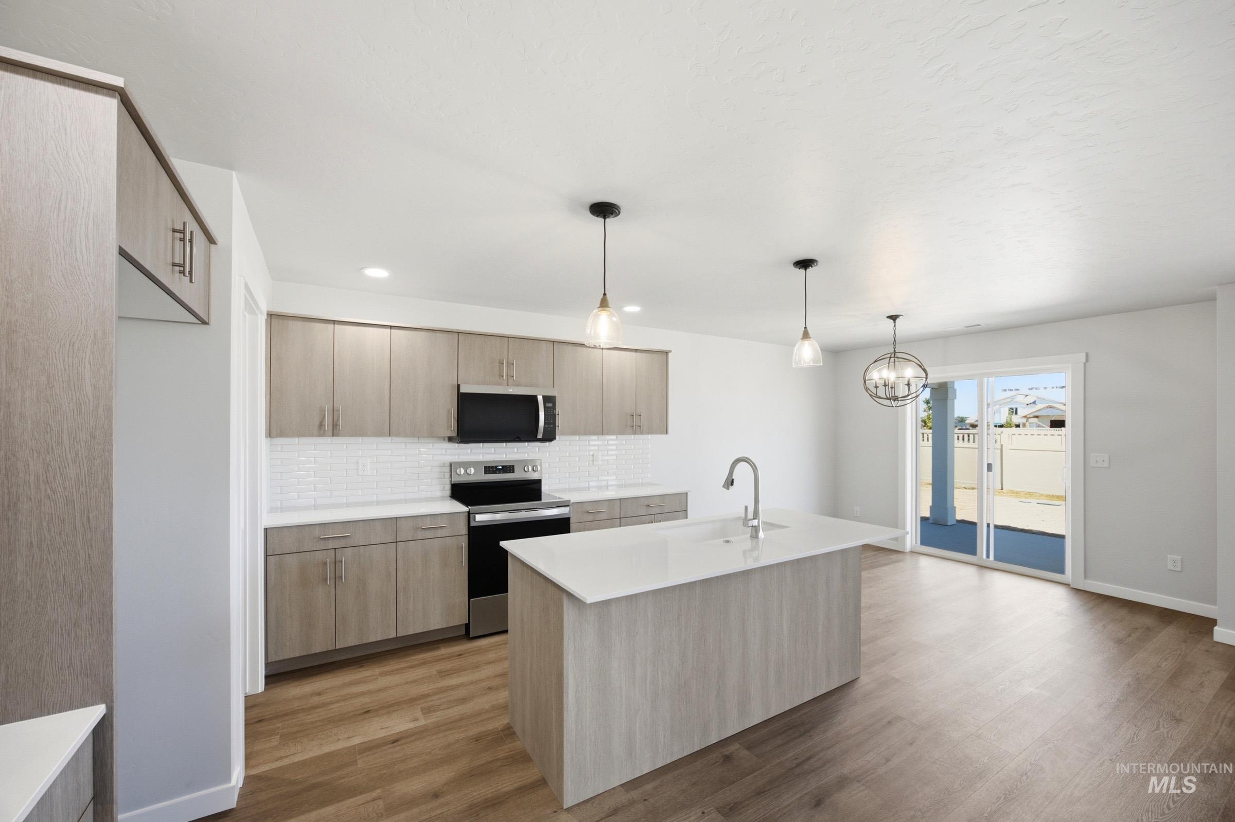7326 W Trumbull Ct, Eagle, Idaho 83616, 3 Bedrooms, 2.5 Bathrooms, Residential For Sale, Price $519,990,MLS 98984737