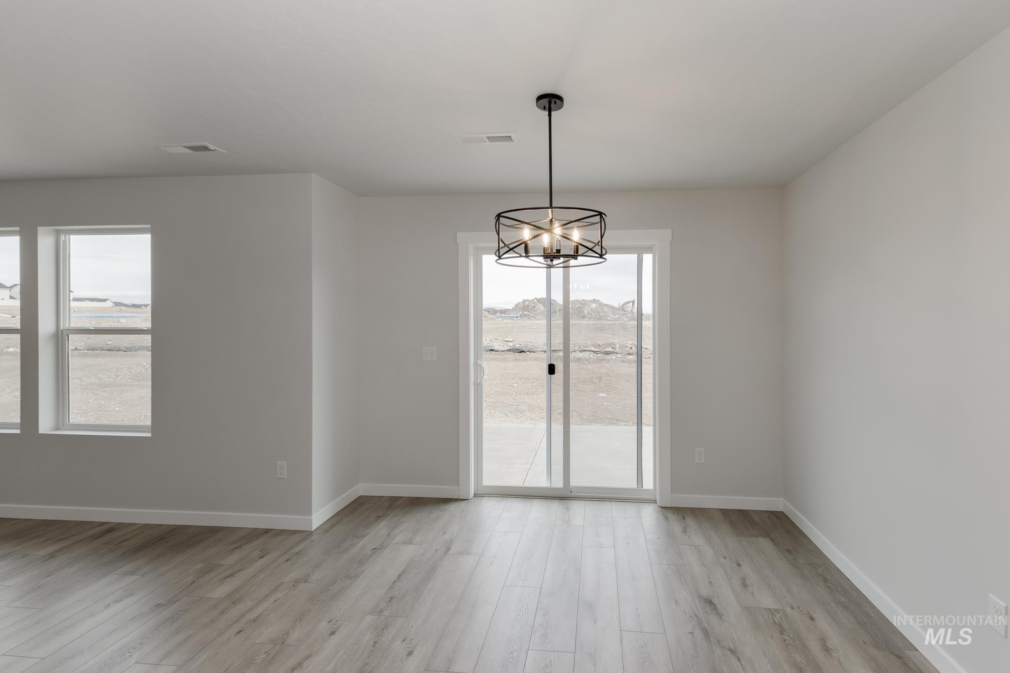 7326 W Trumbull Ct, Eagle, Idaho 83616, 3 Bedrooms, 2.5 Bathrooms, Residential For Sale, Price $529,990,MLS 98984737