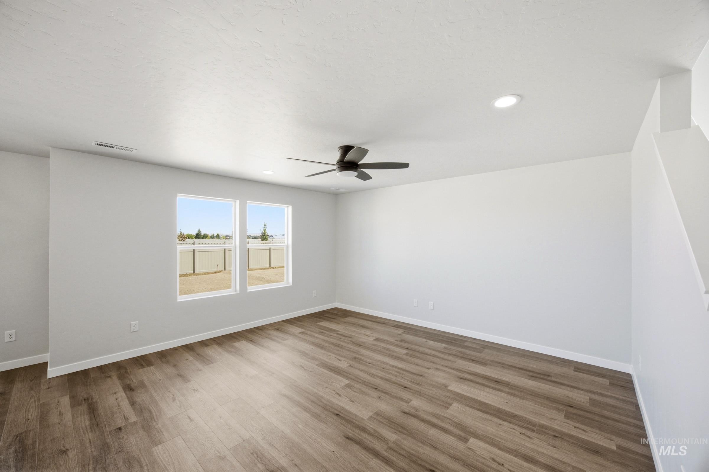 7326 W Trumbull Ct, Eagle, Idaho 83616, 3 Bedrooms, 2.5 Bathrooms, Residential For Sale, Price $519,990,MLS 98984737