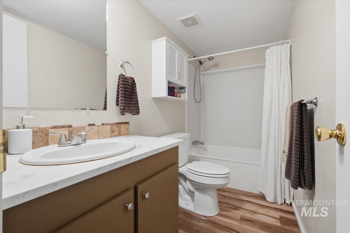 4018 Squall Valley Dr, Nampa, Idaho 83687, 3 Bedrooms, 2 Bathrooms, Residential For Sale, Price $125,000,MLS 98984741
