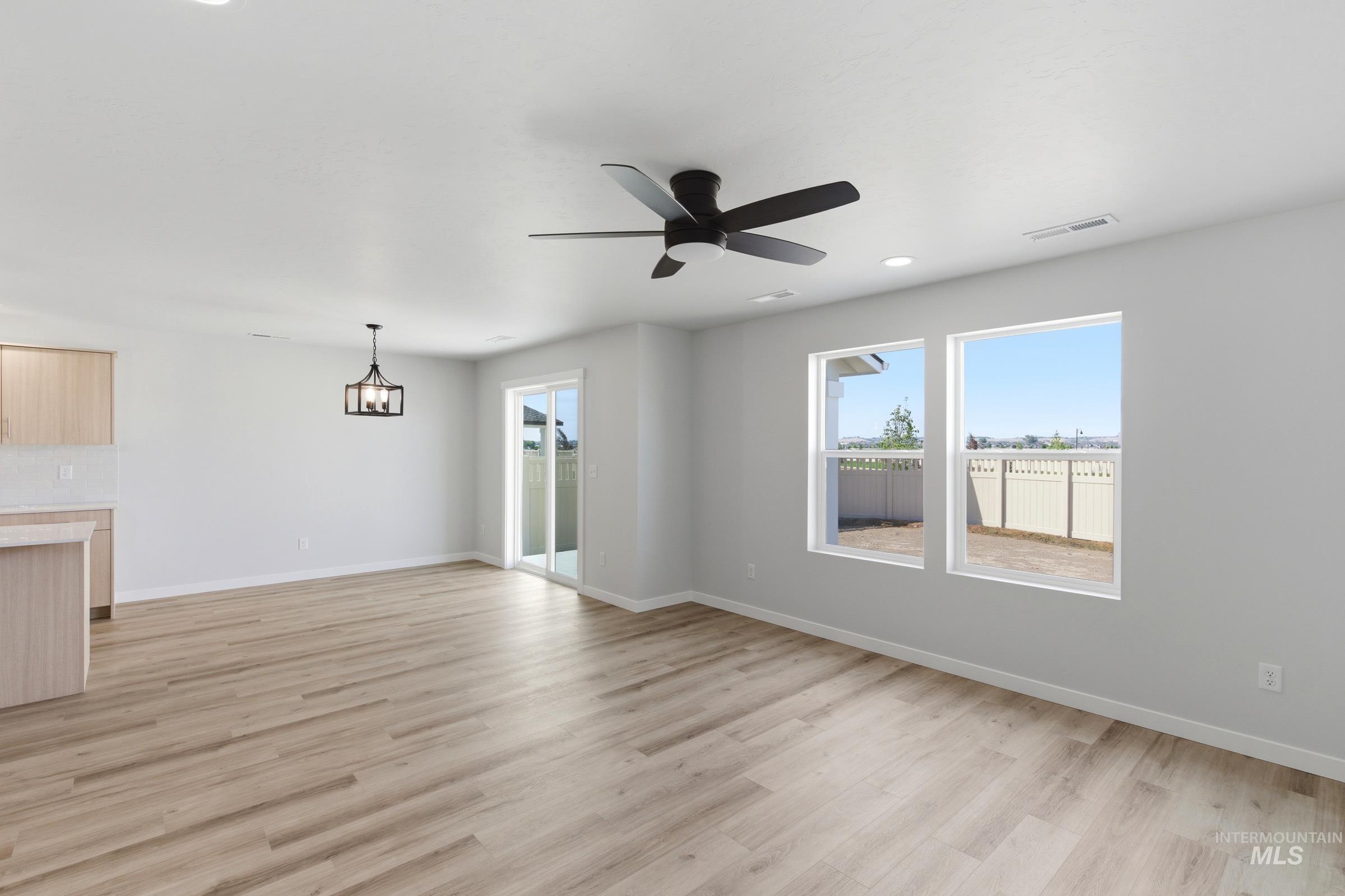 7462 W Trumbull Ct, Eagle, Idaho 83616, 3 Bedrooms, 2.5 Bathrooms, Residential For Sale, Price $504,990,MLS 98984742