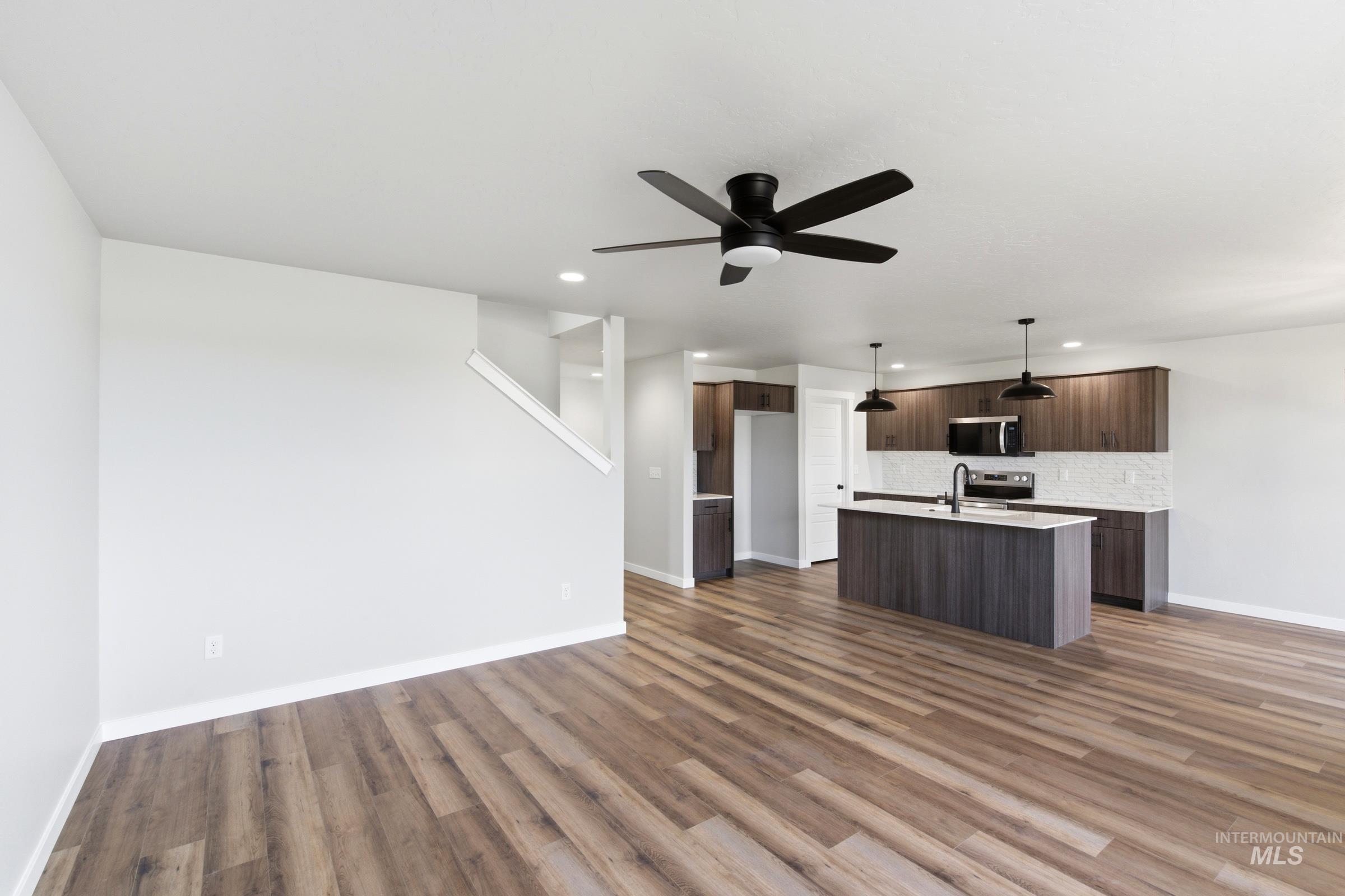 7458 W Trumbull Ct, Eagle, Idaho 83616, 3 Bedrooms, 2.5 Bathrooms, Residential For Sale, Price $528,990,MLS 98984743