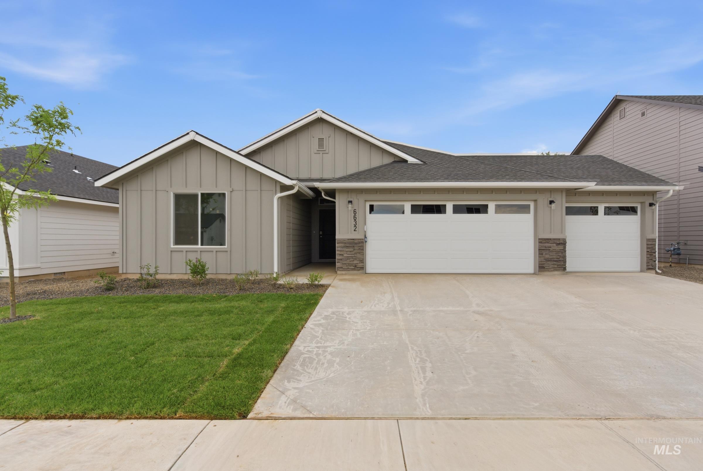 6632 W Plateau Creek Dr, Meridian, Idaho 83646, 4 Bedrooms, 2 Bathrooms, Residential For Sale, Price $504,990, 98984745