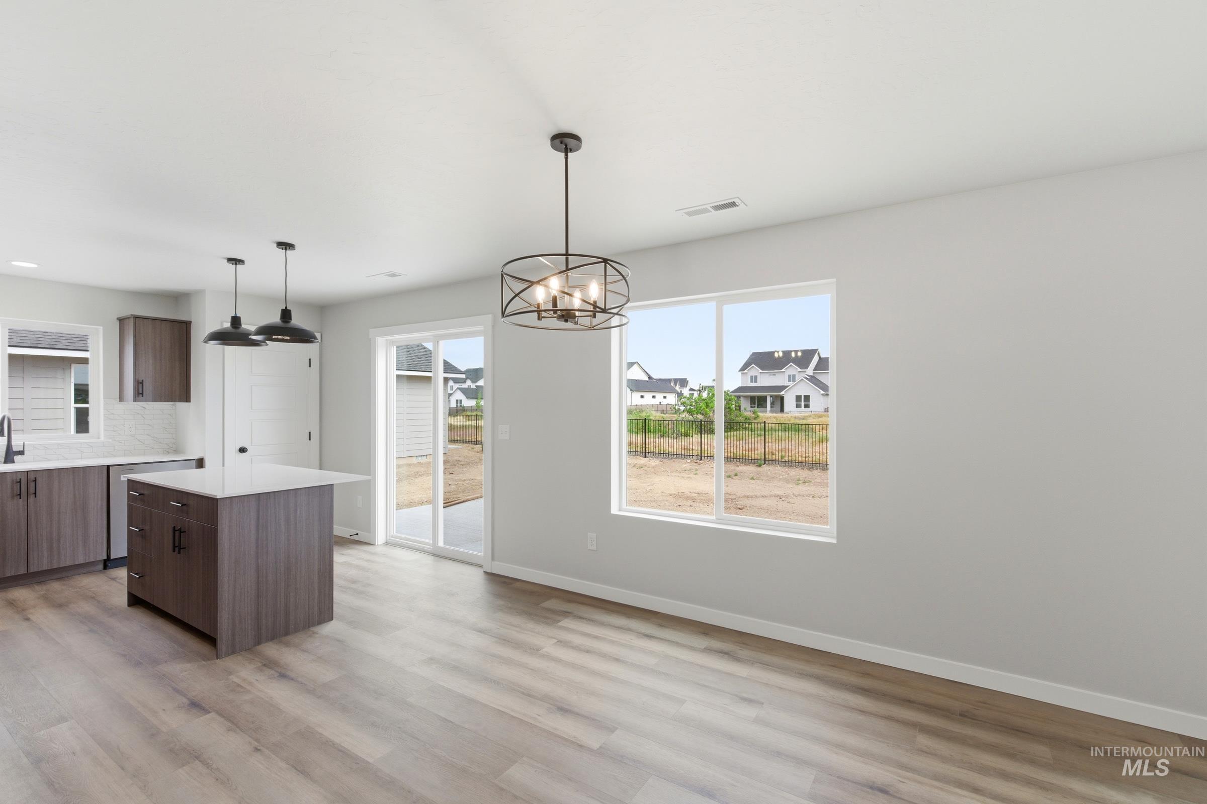 6608 W Plateau Creek Dr, Meridian, Idaho 83646, 4 Bedrooms, 2.5 Bathrooms, Residential For Sale, Price $489,990, 98984746