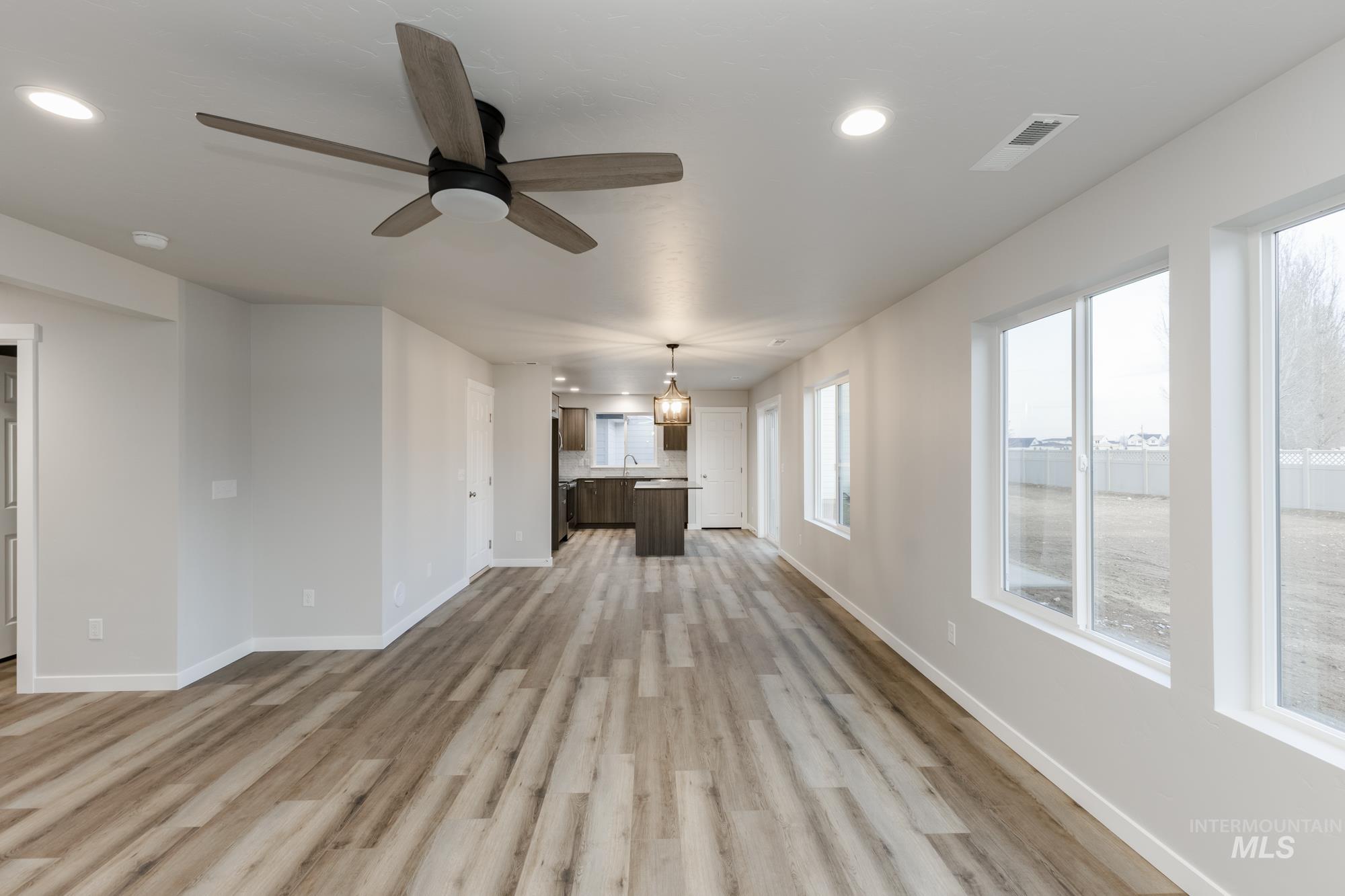 6608 W Plateau Creek Dr, Meridian, Idaho 83646, 4 Bedrooms, 2.5 Bathrooms, Residential For Sale, Price $489,990,MLS 98984746