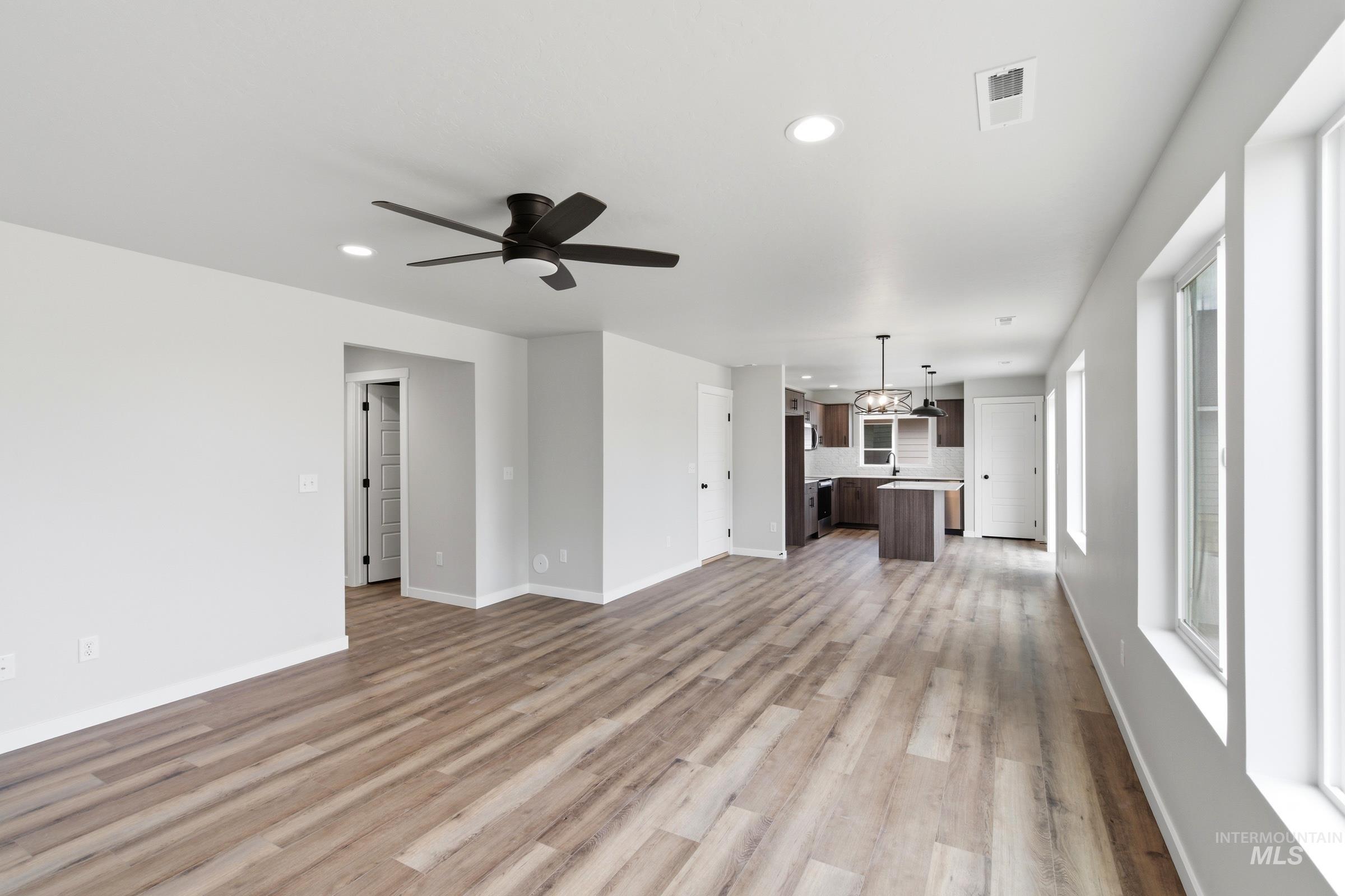6608 W Plateau Creek Dr, Meridian, Idaho 83646, 4 Bedrooms, 2.5 Bathrooms, Residential For Sale, Price $489,990, 98984746