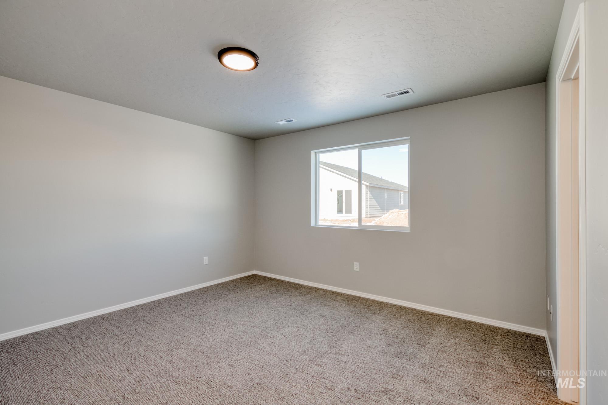 6502 W Plateau Creek Dr, Meridian, Idaho 83646, 3 Bedrooms, 2 Bathrooms, Residential For Sale, Price $442,990,MLS 98984749