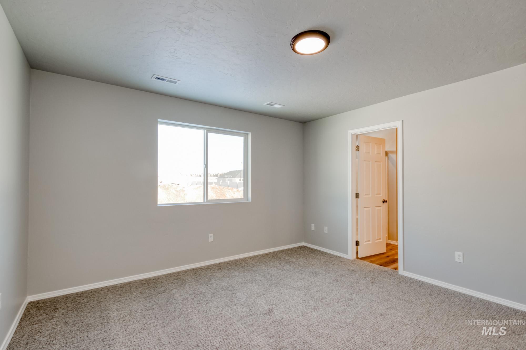 6502 W Plateau Creek Dr, Meridian, Idaho 83646, 3 Bedrooms, 2 Bathrooms, Residential For Sale, Price $442,990,MLS 98984749