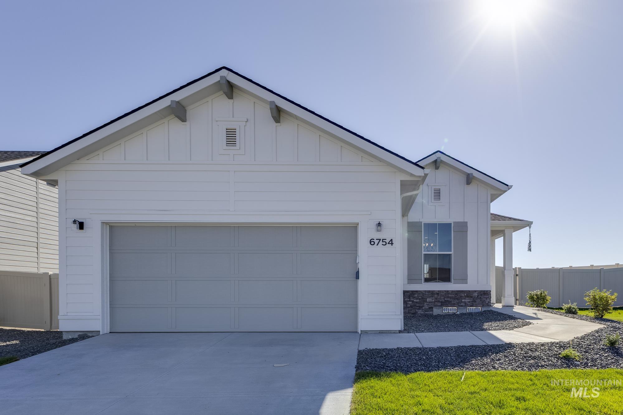 4432 N Alameda Creek Ave, Meridian, Idaho 83646, 3 Bedrooms, 2 Bathrooms, Residential For Sale, Price $444,990,MLS 98984750