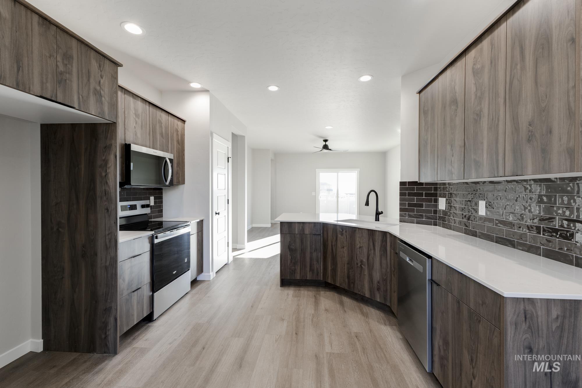 4432 N Alameda Creek Ave, Meridian, Idaho 83646, 3 Bedrooms, 2 Bathrooms, Residential For Sale, Price $444,990,MLS 98984750