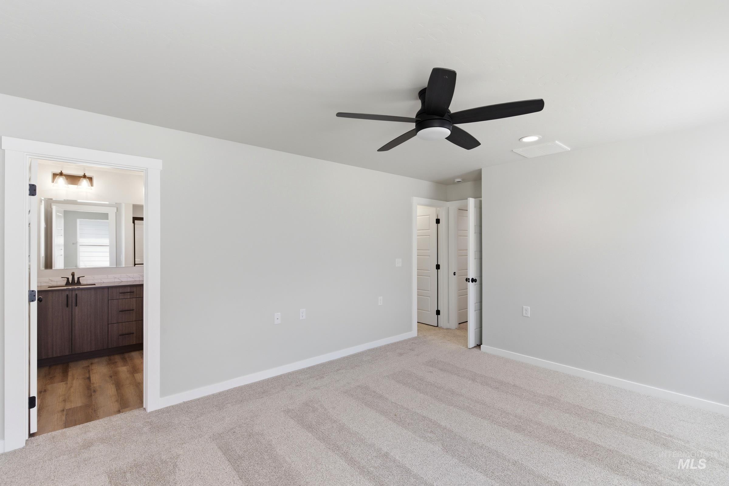 4242 N Camp Creek Ave, Meridian, Idaho 83646, 3 Bedrooms, 2.5 Bathrooms, Residential For Sale, Price $455,990, 98984752