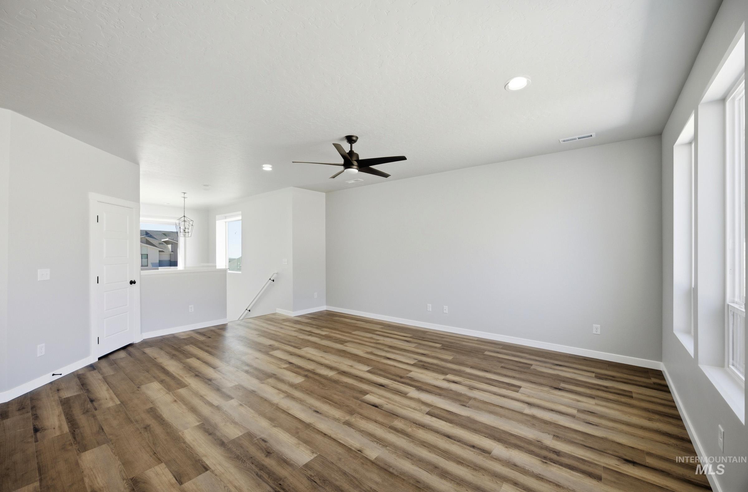 11806 W Snow Flower Dr, Star, Idaho 83669, 4 Bedrooms, 2 Bathrooms, Residential For Sale, Price $599,990, 98984753