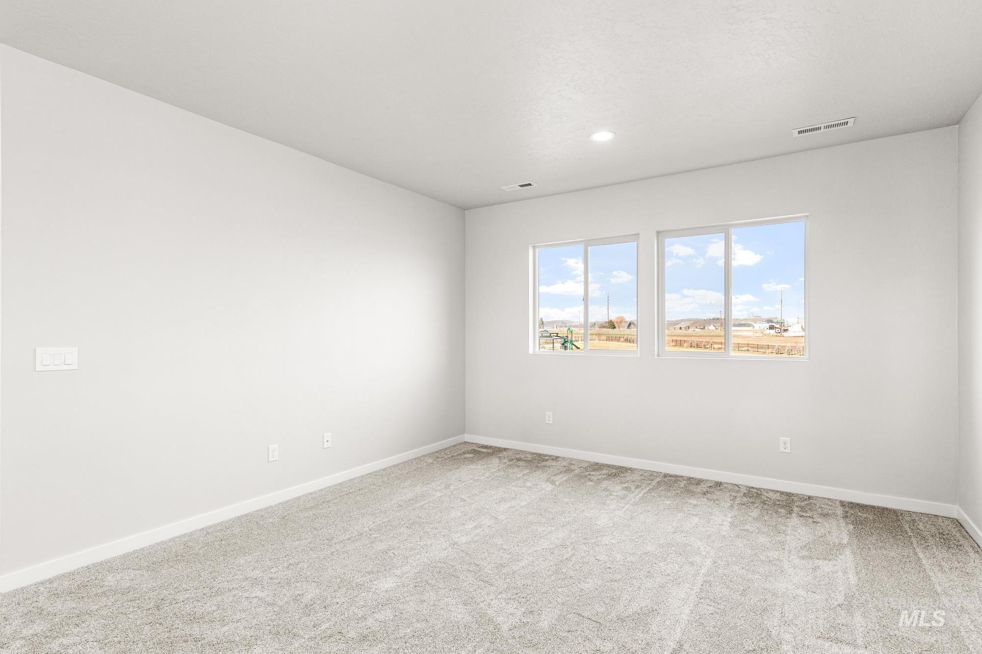 1218 W Pack River Dr, Meridian, Idaho 83642, 5 Bedrooms, 2.5 Bathrooms, Residential For Sale, Price $639,990,MLS 98984763