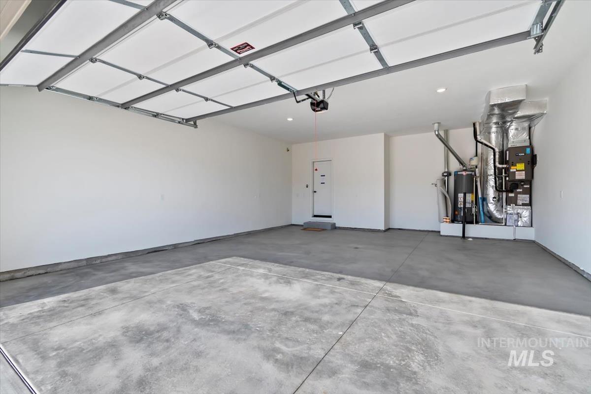 6381 N Birch Run Ln, Eagle, Idaho 83616, 3 Bedrooms, 2.5 Bathrooms, Residential For Sale, Price $519,800,MLS 98984764
