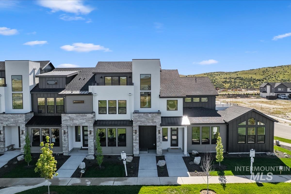 6381 N Birch Run Ln, Eagle, Idaho 83616, 3 Bedrooms, 2.5 Bathrooms, Residential For Sale, Price $519,800,MLS 98984764