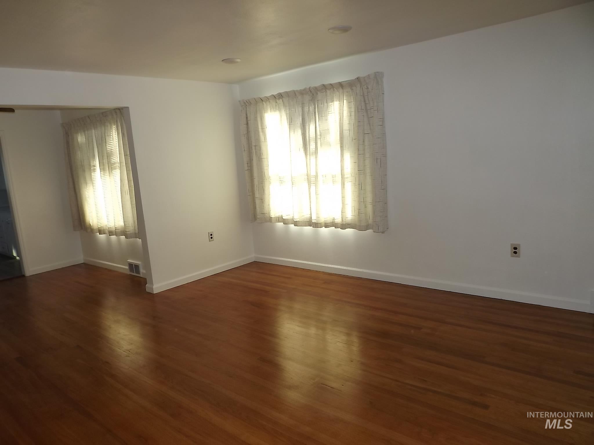 1804 10th Avenue, Lewiston, Idaho 83501, 2 Bedrooms, 1.5 Bathrooms, Residential For Sale, Price $269,900,MLS 98984766