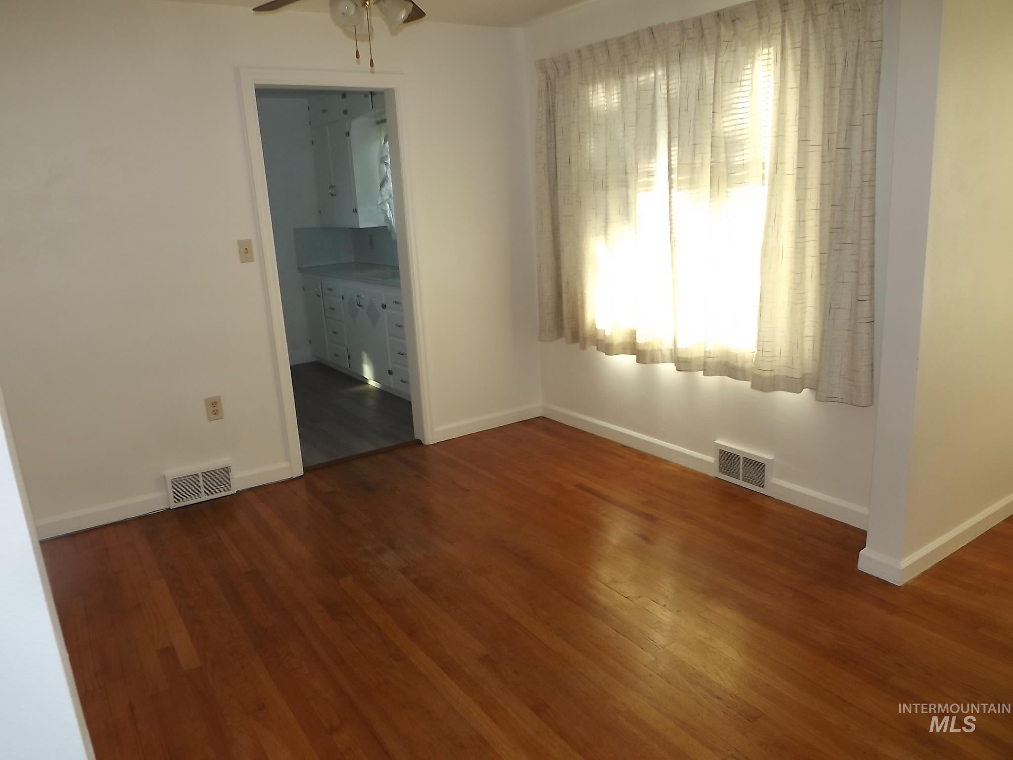1804 10th Avenue, Lewiston, Idaho 83501, 2 Bedrooms, 1.5 Bathrooms, Residential For Sale, Price $269,900,MLS 98984766
