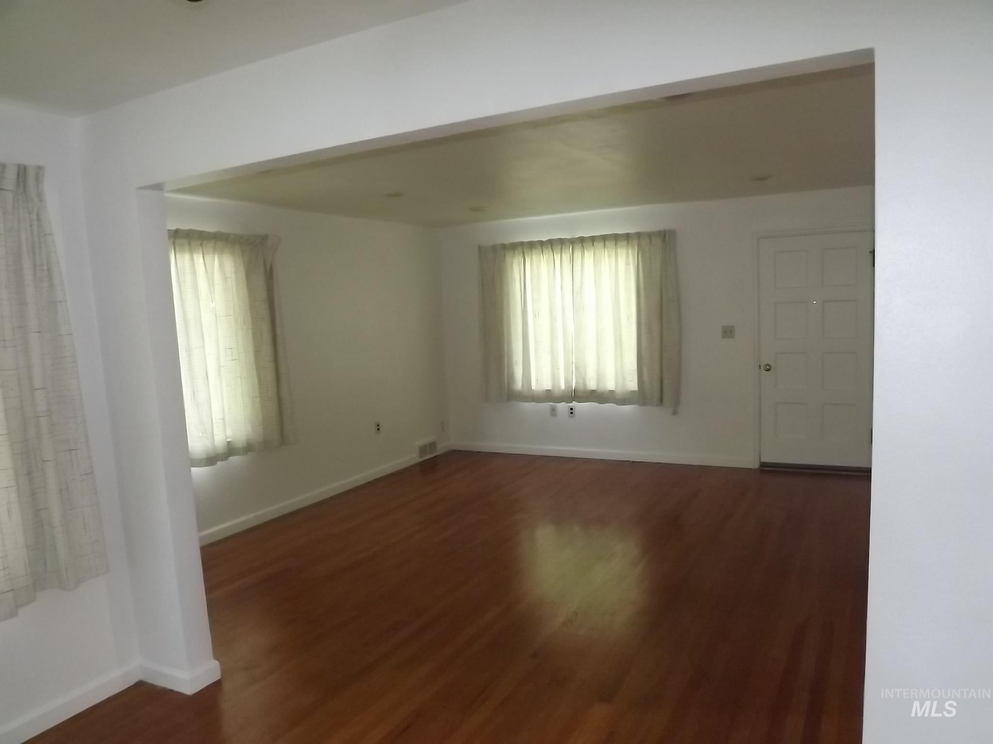 1804 10th Avenue, Lewiston, Idaho 83501, 2 Bedrooms, 1.5 Bathrooms, Residential For Sale, Price $269,900,MLS 98984766