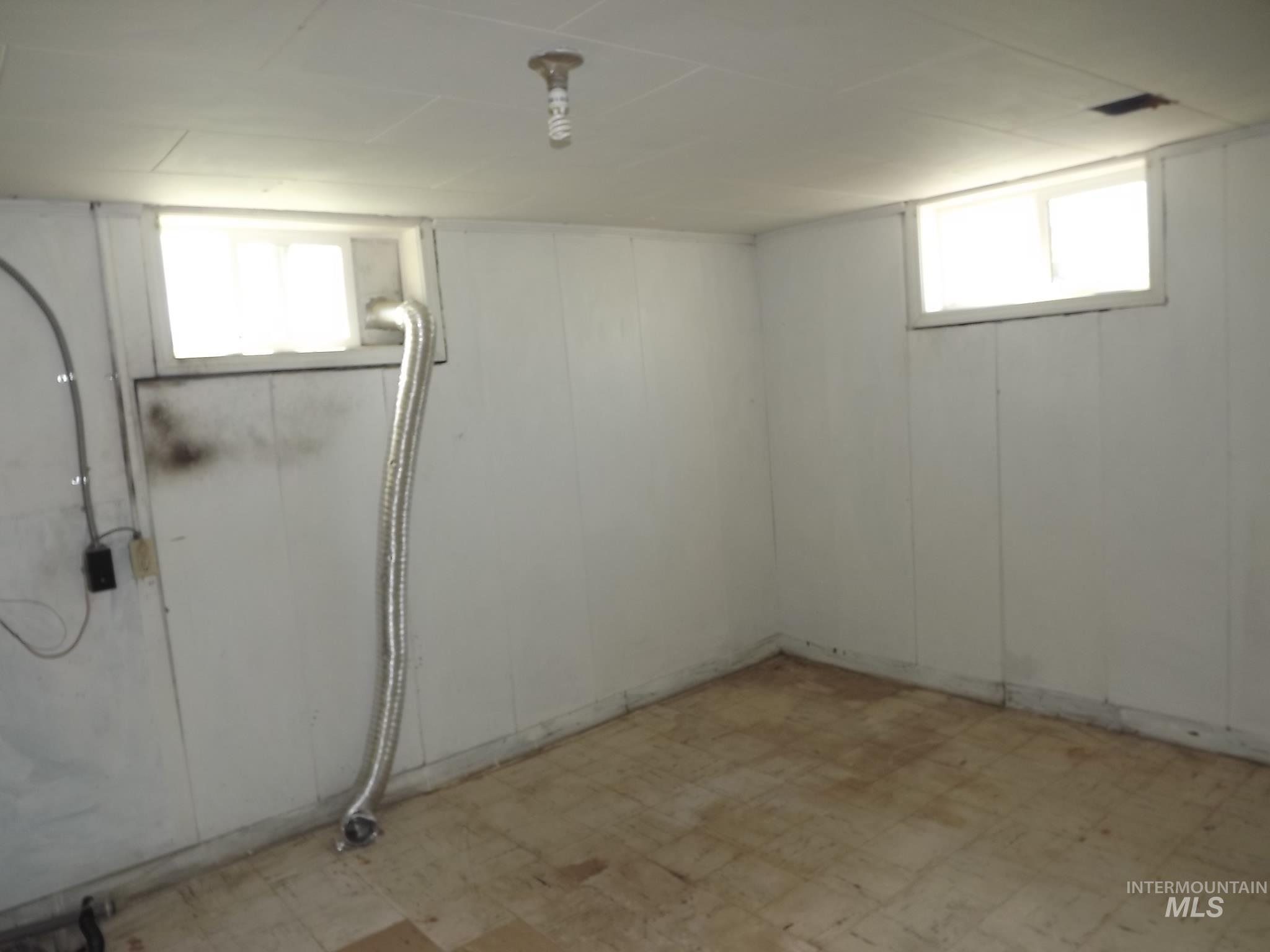 1804 10th Avenue, Lewiston, Idaho 83501, 2 Bedrooms, 1.5 Bathrooms, Residential For Sale, Price $269,900,MLS 98984766