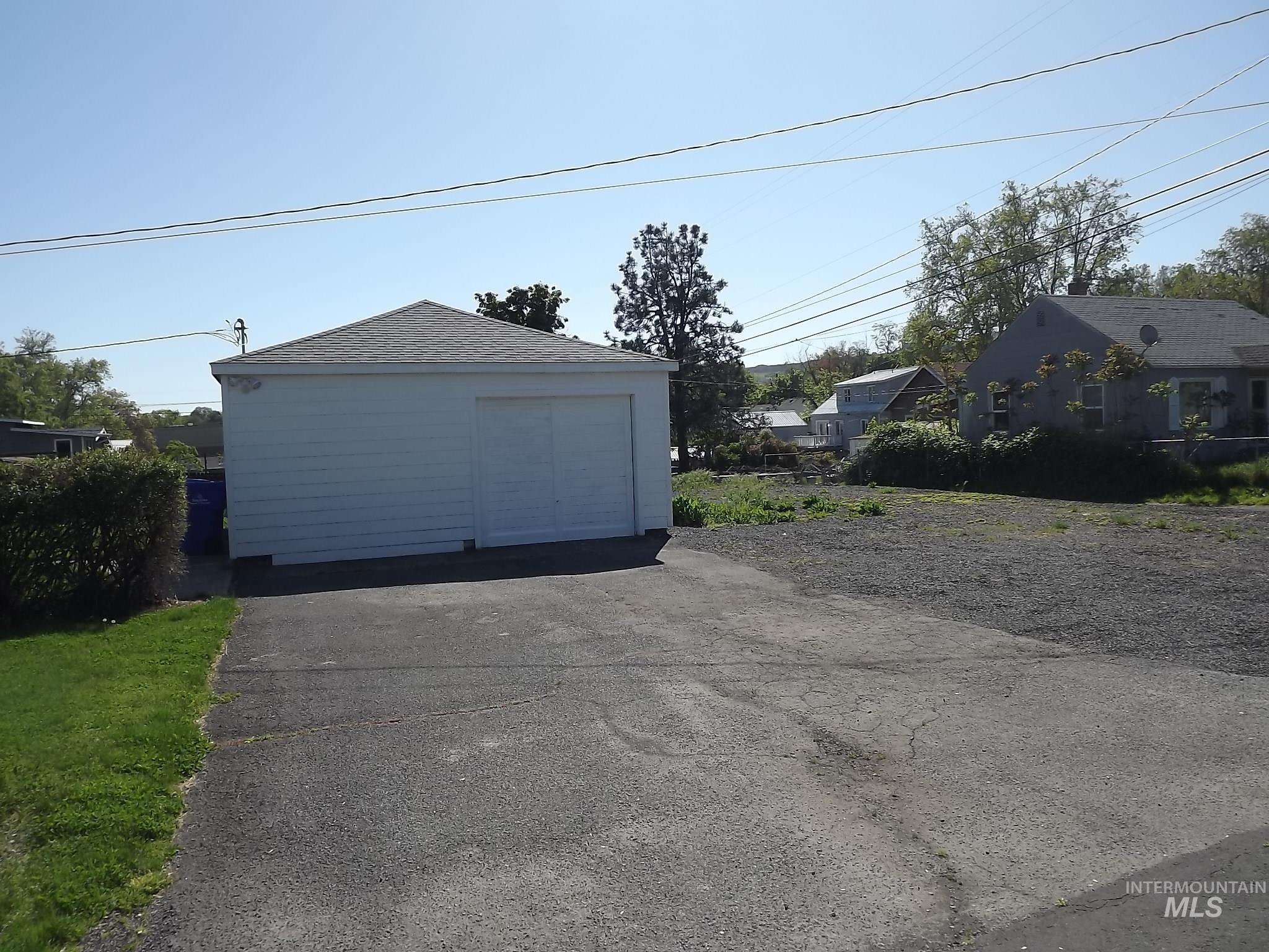 1804 10th Avenue, Lewiston, Idaho 83501, 2 Bedrooms, 1.5 Bathrooms, Residential For Sale, Price $269,900,MLS 98984766