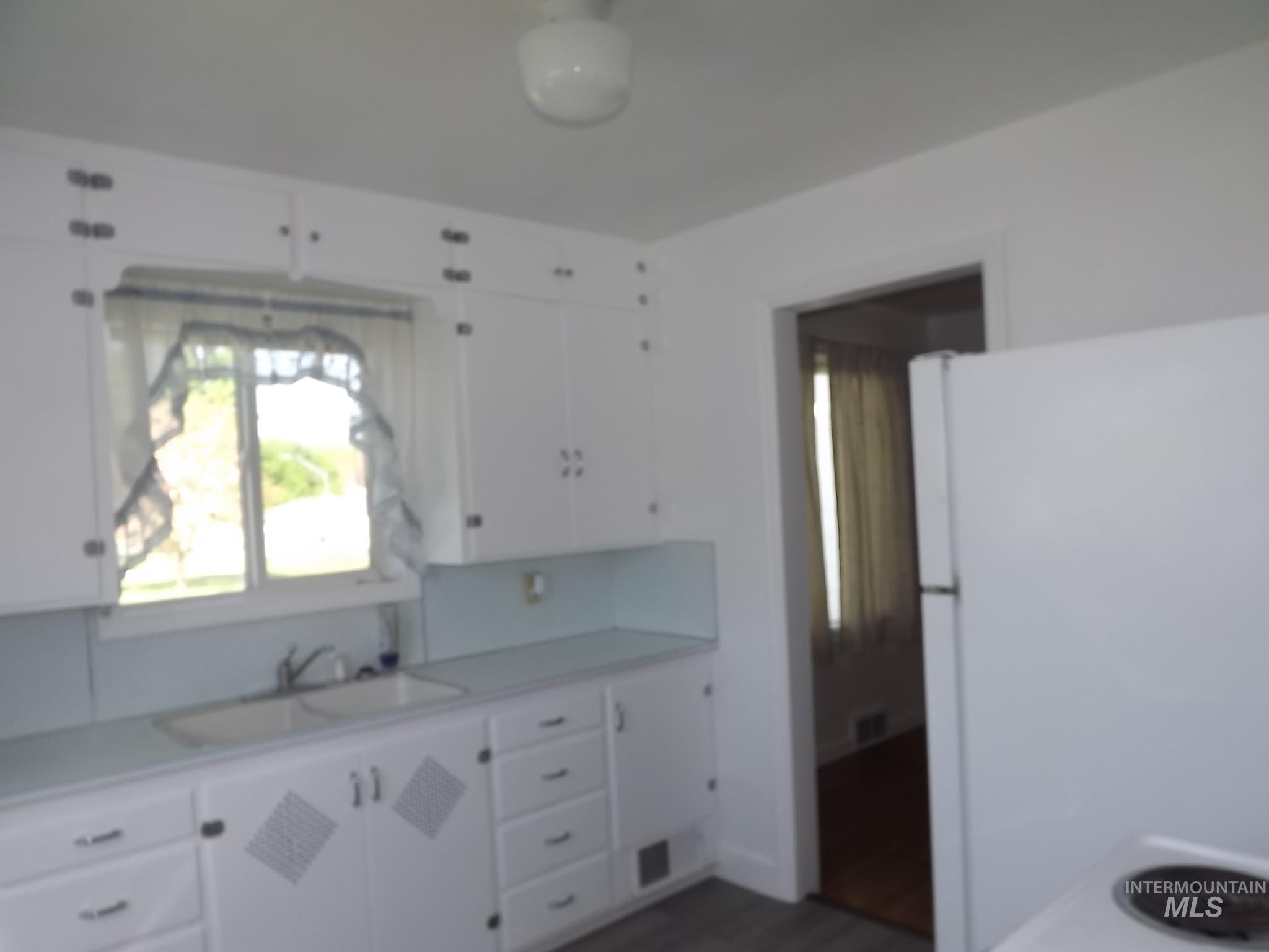 1804 10th Avenue, Lewiston, Idaho 83501, 2 Bedrooms, 1.5 Bathrooms, Residential For Sale, Price $269,900,MLS 98984766