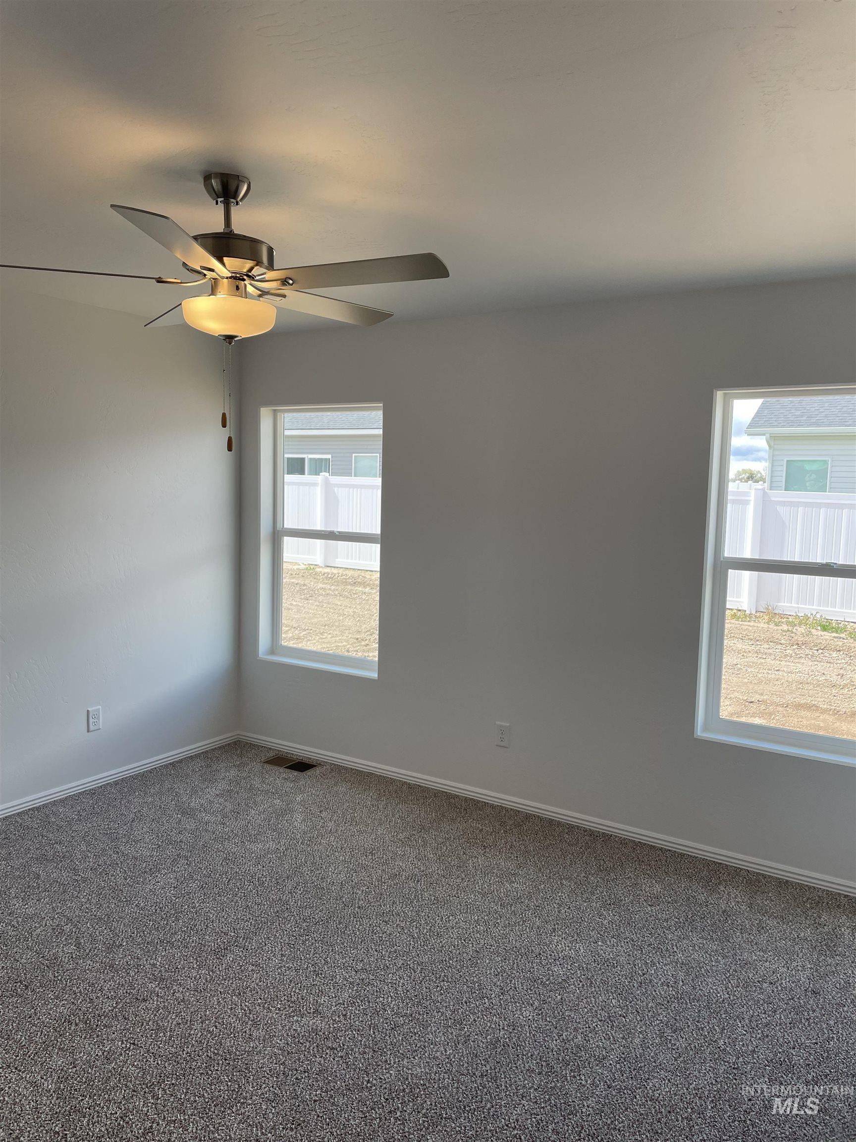1165 Westwing Way, Twin Falls, Idaho 83301, 3 Bedrooms, 2 Bathrooms, Residential For Sale, Price $359,900,MLS 98984771