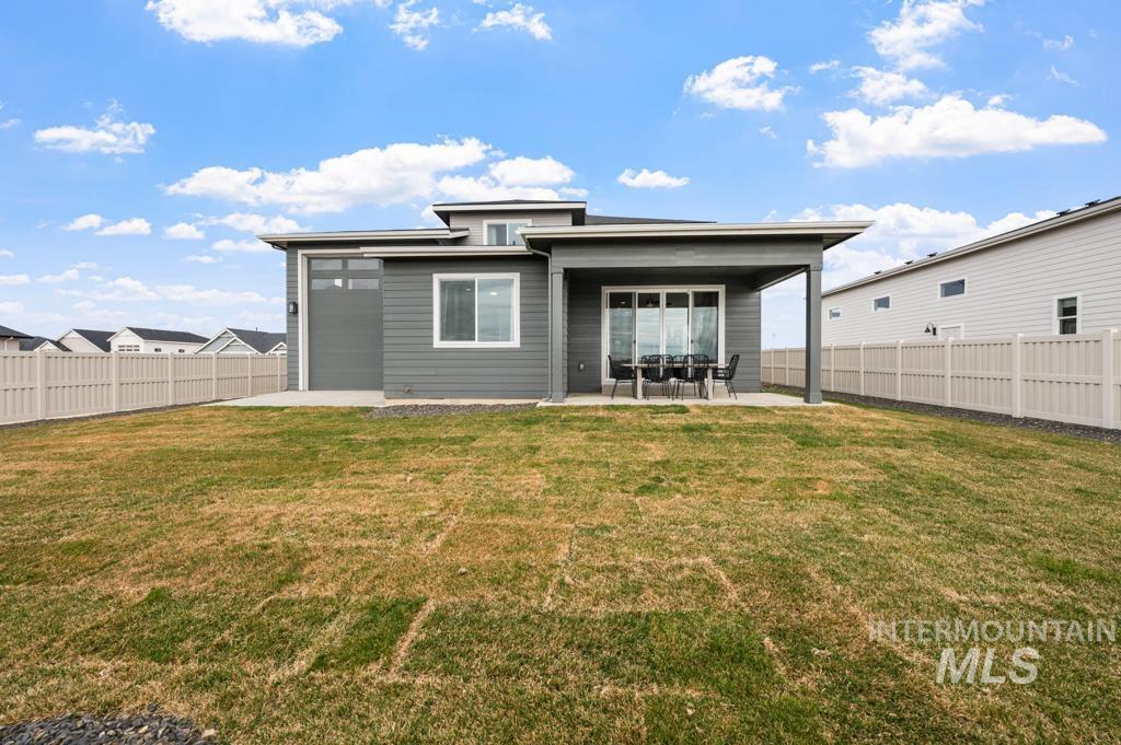 2333 N Asner Ave, Star, Idaho 83669, 4 Bedrooms, 3.5 Bathrooms, Residential For Sale, Price $629,990,MLS 98984773