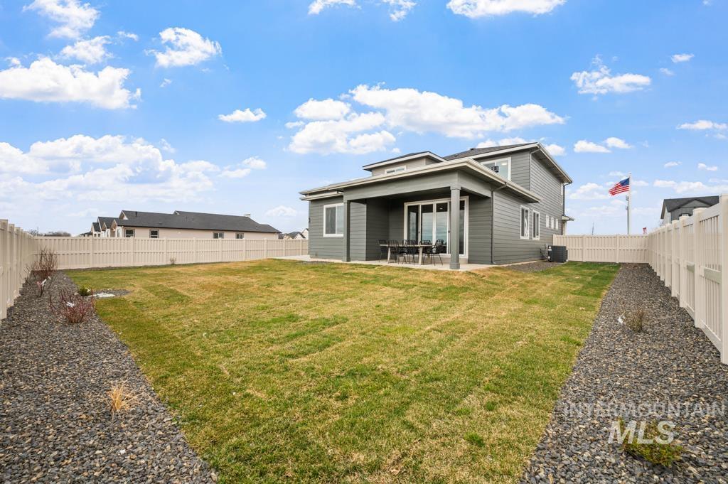 2333 N Asner Ave, Star, Idaho 83669, 4 Bedrooms, 3.5 Bathrooms, Residential For Sale, Price $629,990,MLS 98984773
