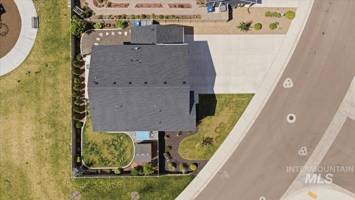 11217 Aspen Hill Dr, Caldwell, Idaho 83605, 4 Bedrooms, 3 Bathrooms, Residential For Sale, Price $450,000,MLS 98984775
