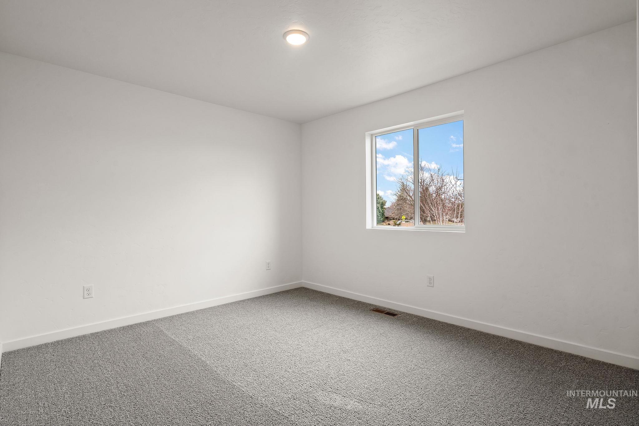 10561 W Trailheights St, Star, Idaho 83669, 3 Bedrooms, 2.5 Bathrooms, Residential For Sale, Price $609,990,MLS 98984777