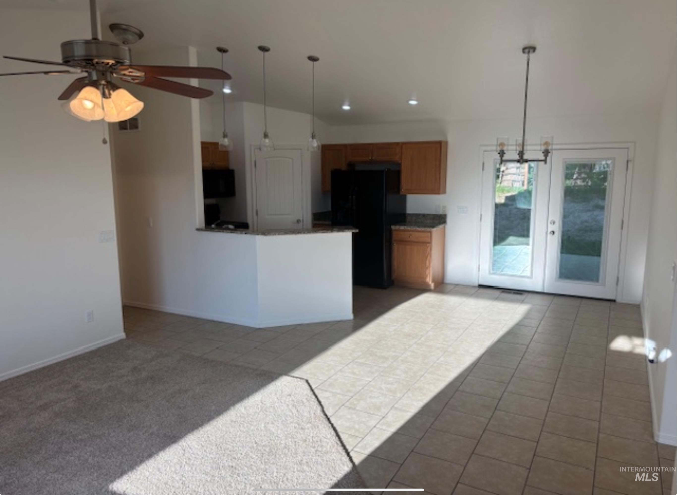 200 River Rock Place, Hagerman, Idaho 83332, 3 Bedrooms, 2 Bathrooms, Residential For Sale, Price $360,000,MLS 98984778