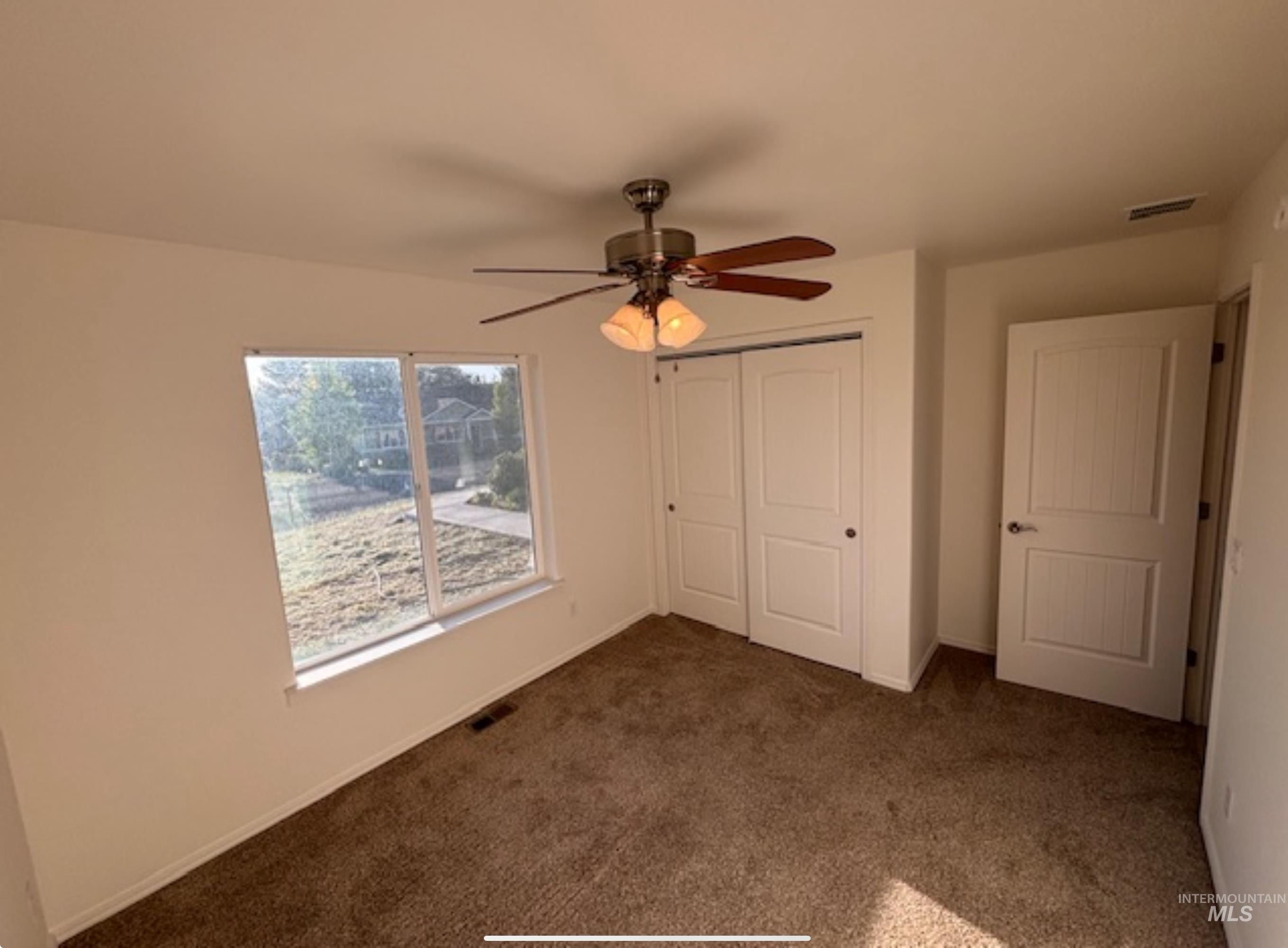 200 River Rock Place, Hagerman, Idaho 83332, 3 Bedrooms, 2 Bathrooms, Residential For Sale, Price $360,000,MLS 98984778