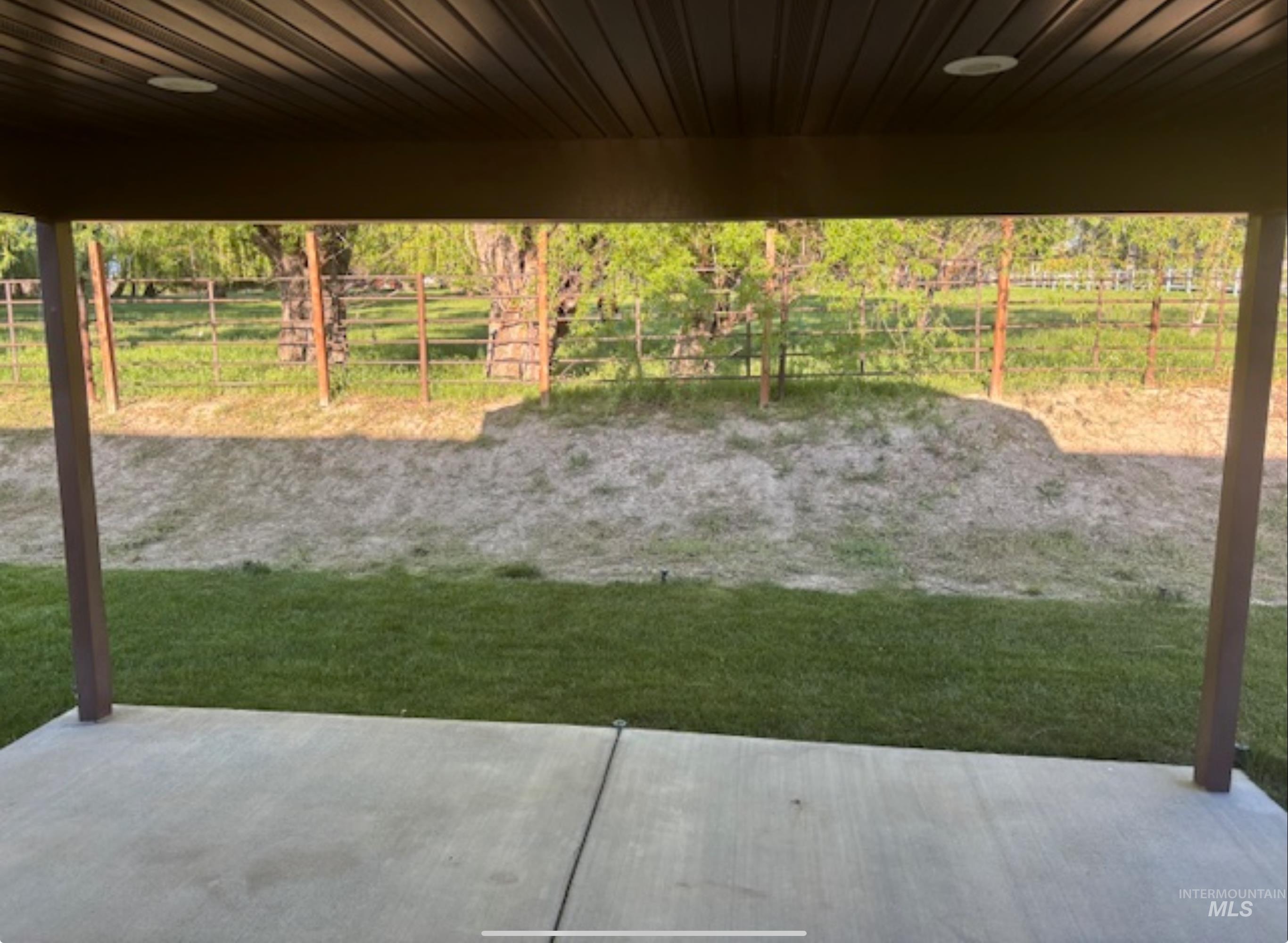 200 River Rock Place, Hagerman, Idaho 83332, 3 Bedrooms, 2 Bathrooms, Residential For Sale, Price $360,000,MLS 98984778