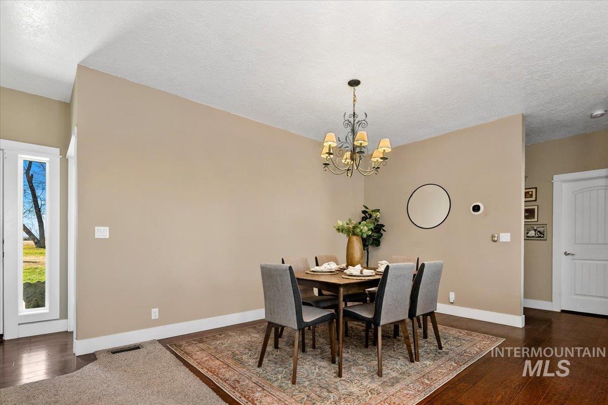 3610 S Robinson Blvd, Nampa, Idaho 83686, 3 Bedrooms, 2 Bathrooms, Residential For Sale, Price $475,000, 98984781