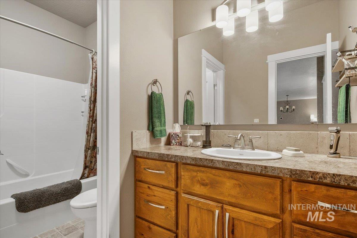 3610 S Robinson Blvd, Nampa, Idaho 83686, 3 Bedrooms, 2 Bathrooms, Residential For Sale, Price $475,000, 98984781