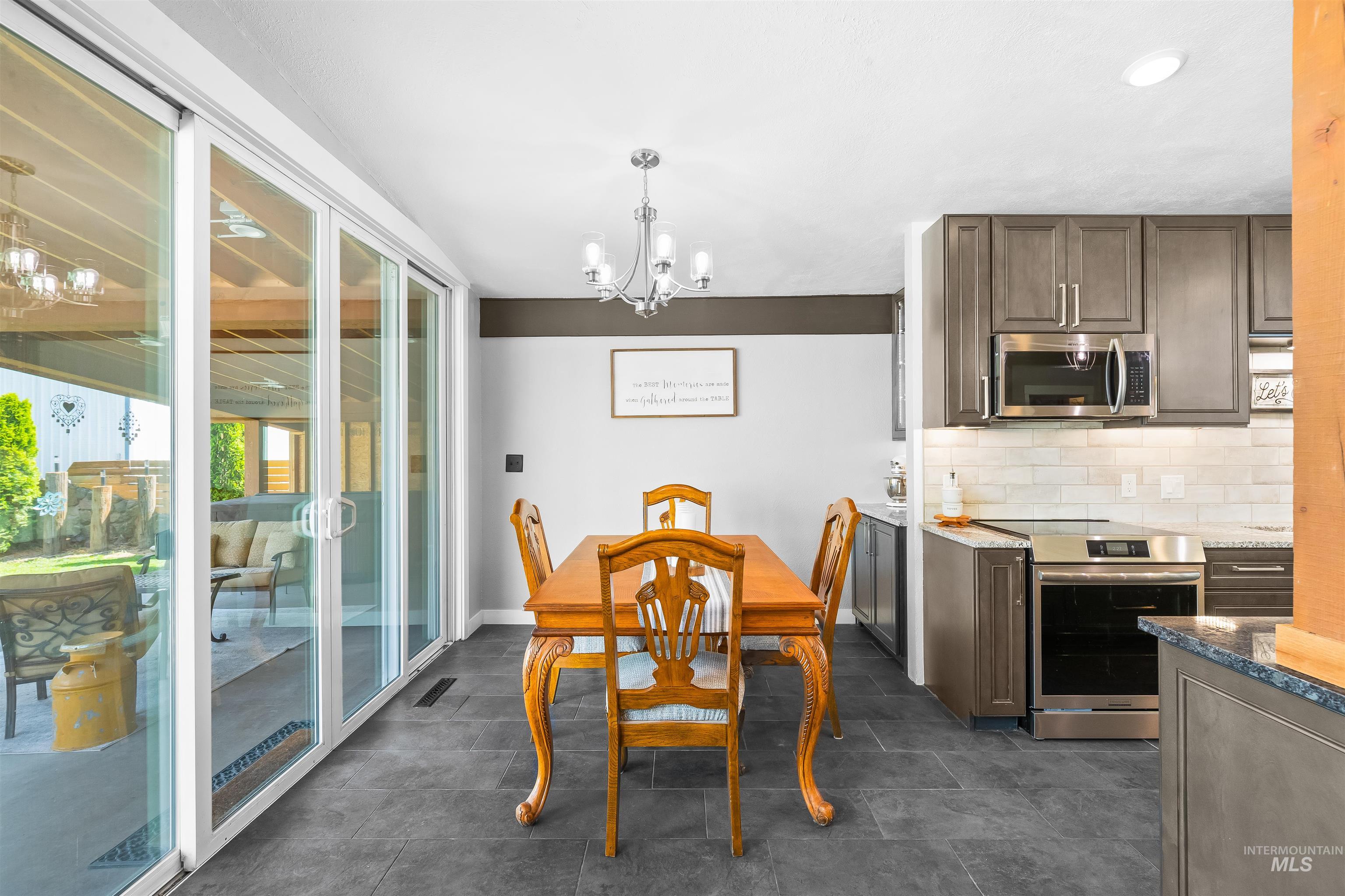 1221 9th Street, Clarkston, Washington 99403, 3 Bedrooms, 2 Bathrooms, Residential For Sale, Price $529,000, 98984782