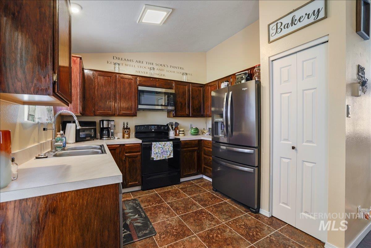 206 Diamond Drive, Kimberly, Idaho 83341, 3 Bedrooms, 2 Bathrooms, Residential For Sale, Price $349,900, 98984783