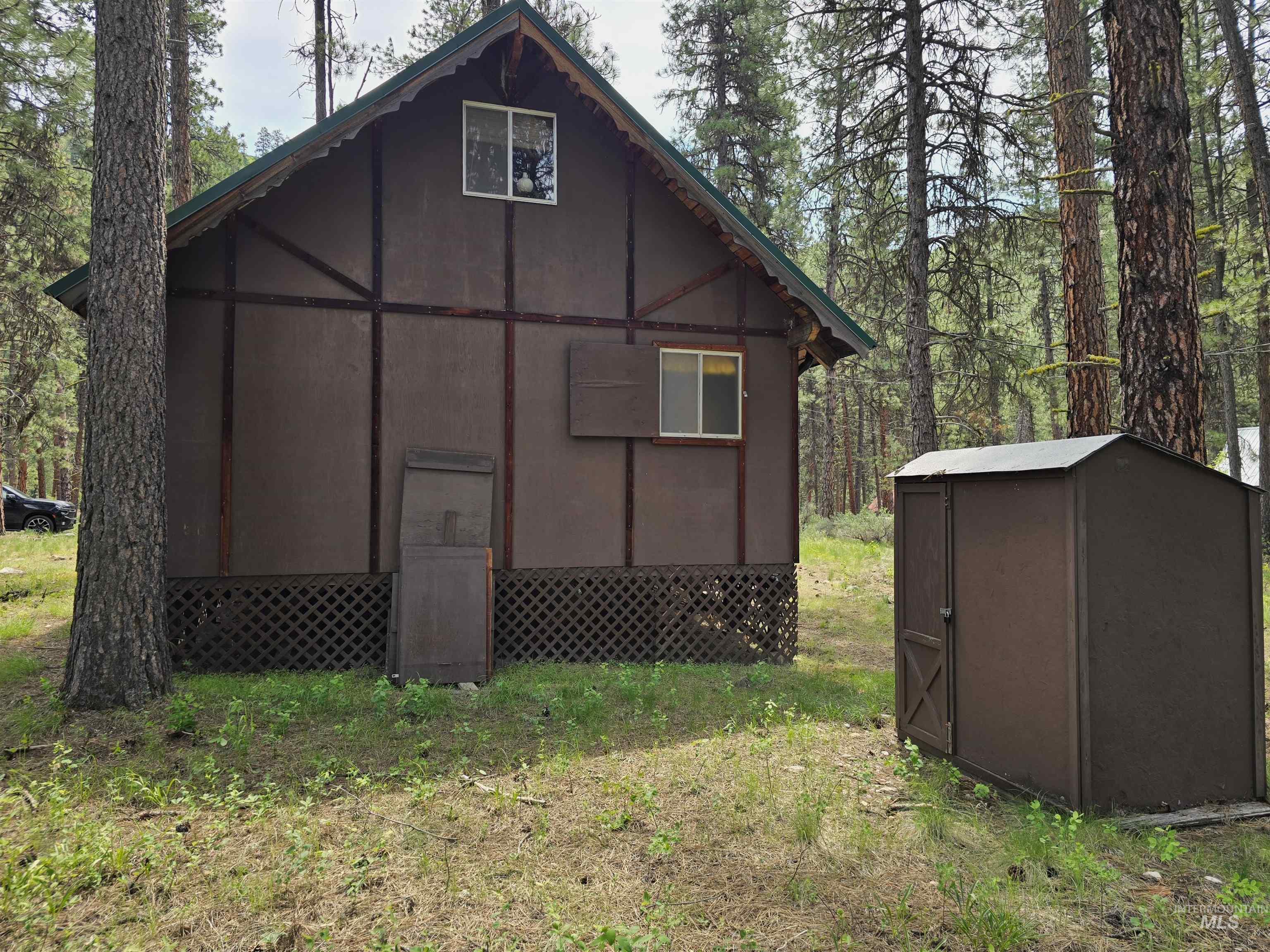 4 Jolene Dr, Lowman, Idaho 83637, 2 Bedrooms, 1 Bathroom, Residential For Sale, Price $245,000, 98984789