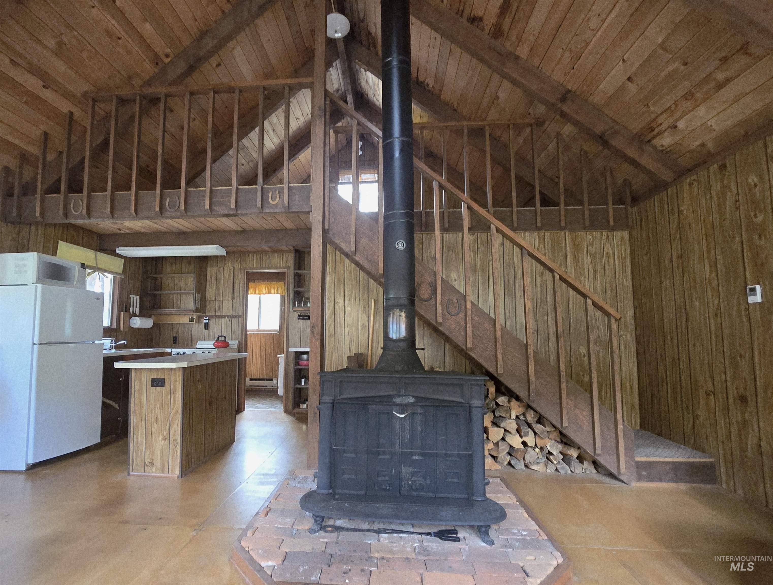 4 Jolene Dr, Lowman, Idaho 83637, 2 Bedrooms, 1 Bathroom, Residential For Sale, Price $245,000, 98984789