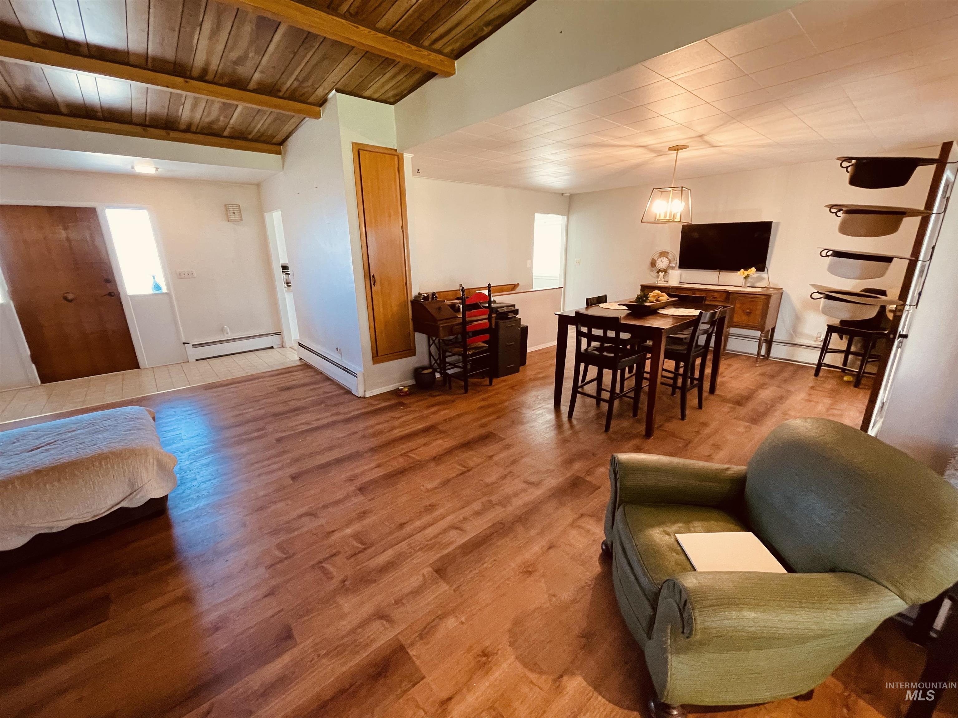 231 S Verde Dr., Ontario, Oregon 97914, 4 Bedrooms, 2 Bathrooms, Residential For Sale, Price $425,000, 98984792