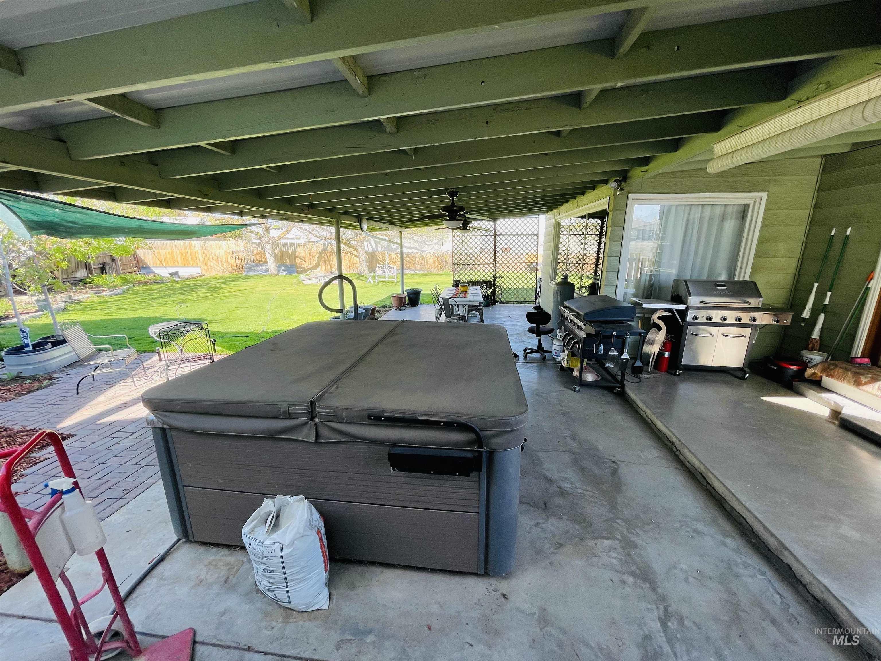 231 S Verde Dr., Ontario, Oregon 97914, 4 Bedrooms, 2 Bathrooms, Residential For Sale, Price $425,000, 98984792