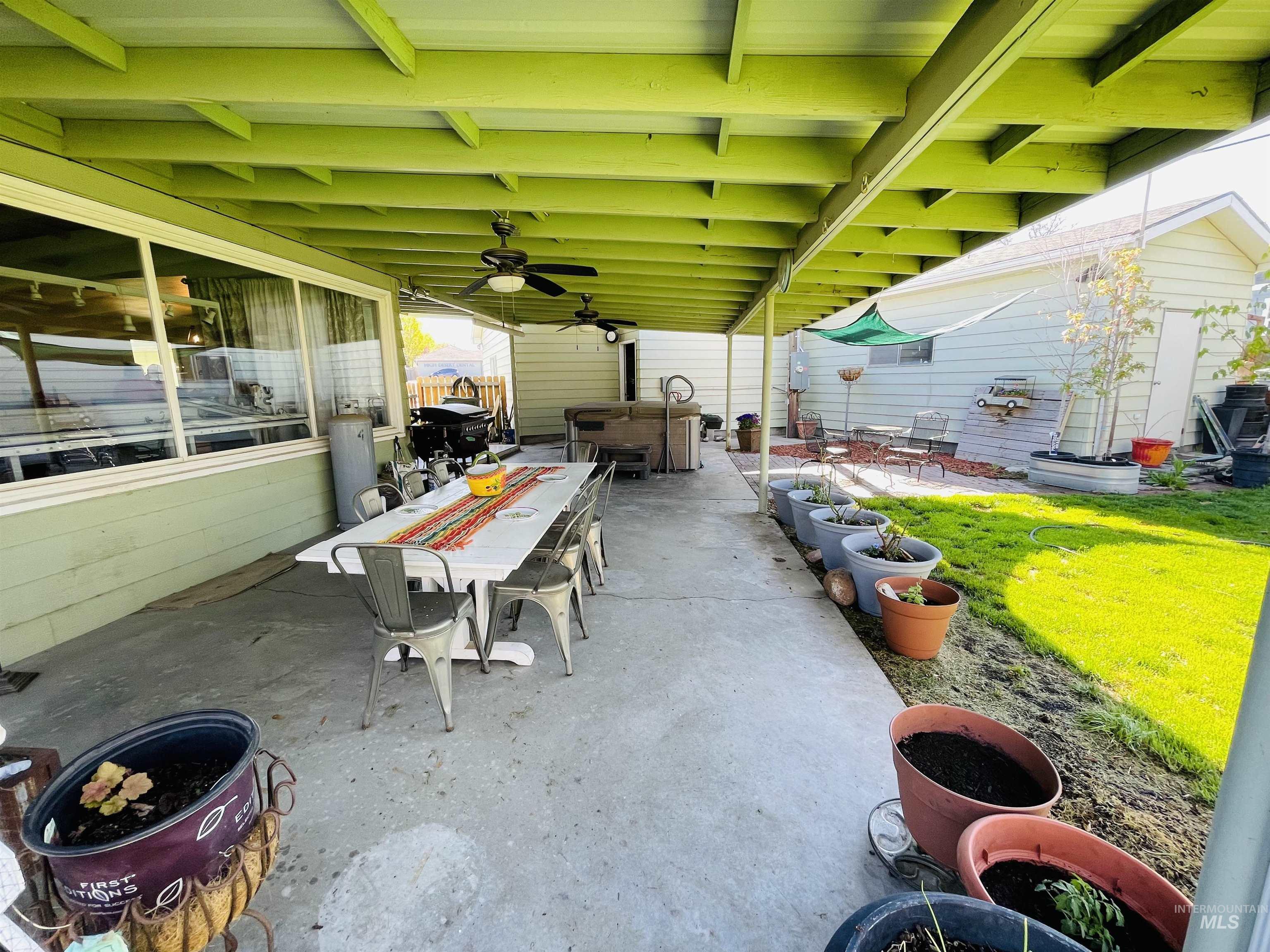 231 S Verde Dr., Ontario, Oregon 97914, 4 Bedrooms, 2 Bathrooms, Residential For Sale, Price $425,000, 98984792