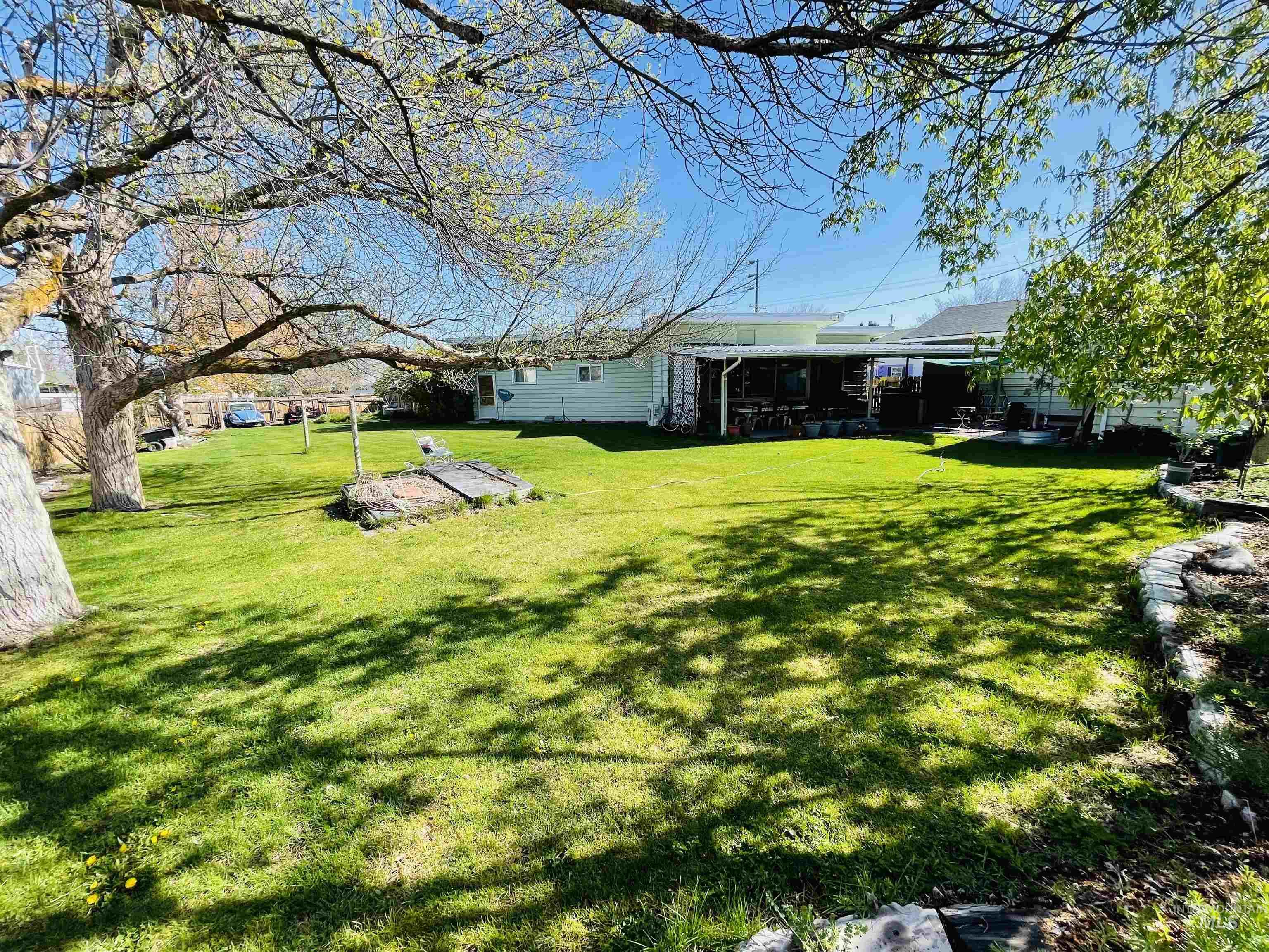 231 S Verde Dr., Ontario, Oregon 97914, 4 Bedrooms, 2 Bathrooms, Residential For Sale, Price $425,000, 98984792