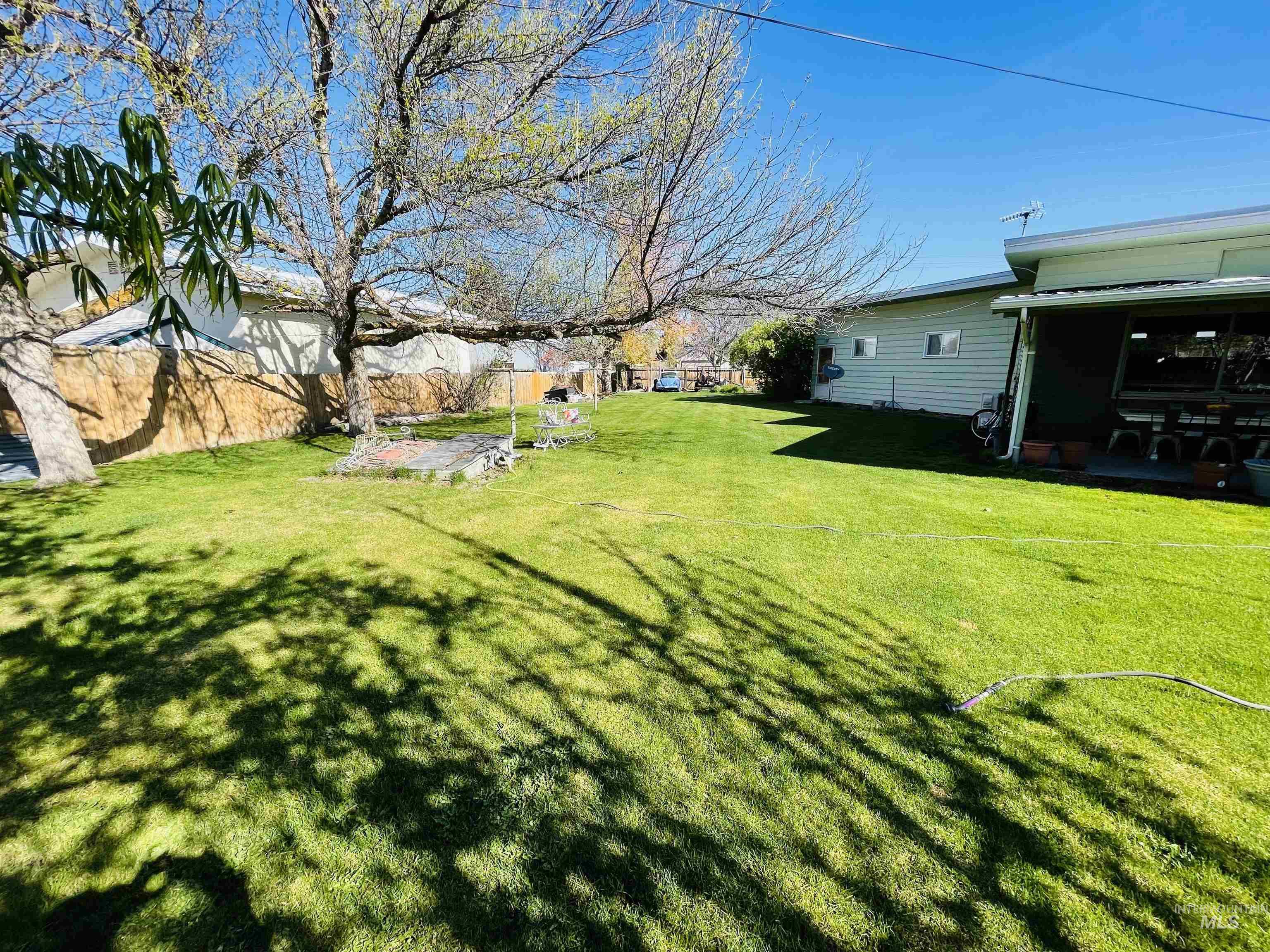 231 S Verde Dr., Ontario, Oregon 97914, 4 Bedrooms, 2 Bathrooms, Residential For Sale, Price $425,000, 98984792
