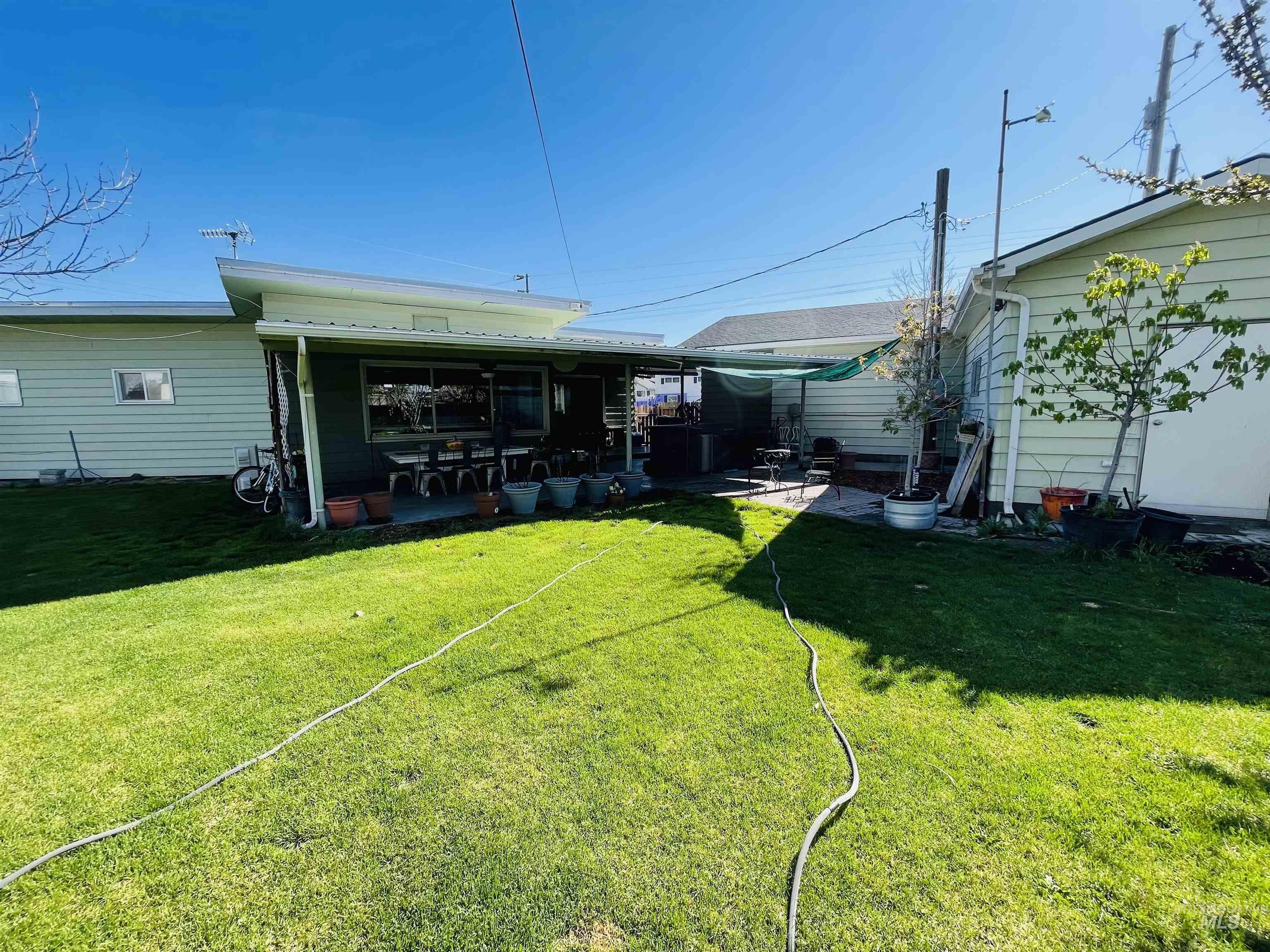 231 S Verde Dr., Ontario, Oregon 97914, 4 Bedrooms, 2 Bathrooms, Residential For Sale, Price $425,000, 98984792