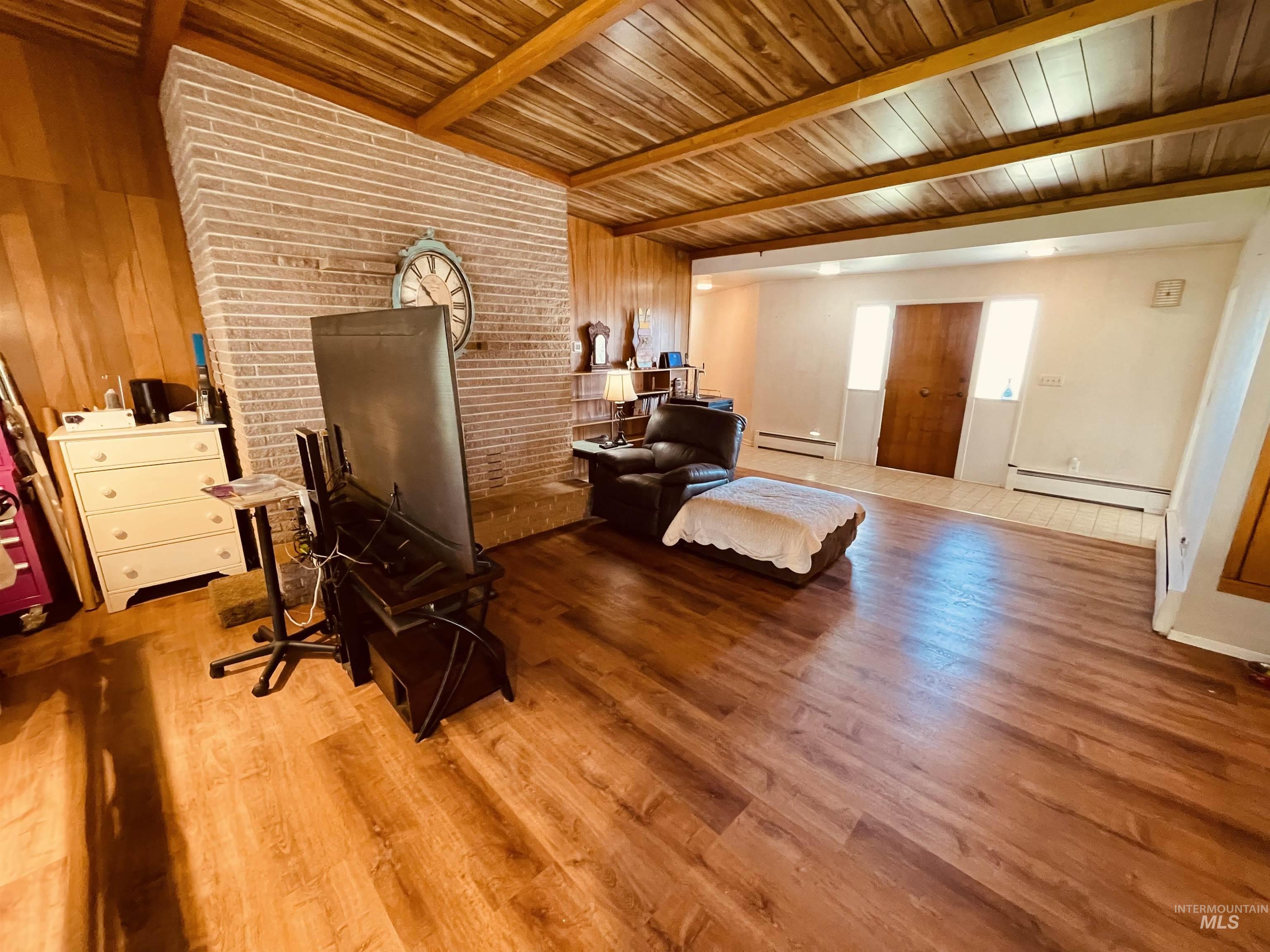 231 S Verde Dr., Ontario, Oregon 97914, 4 Bedrooms, 2 Bathrooms, Residential For Sale, Price $425,000, 98984792